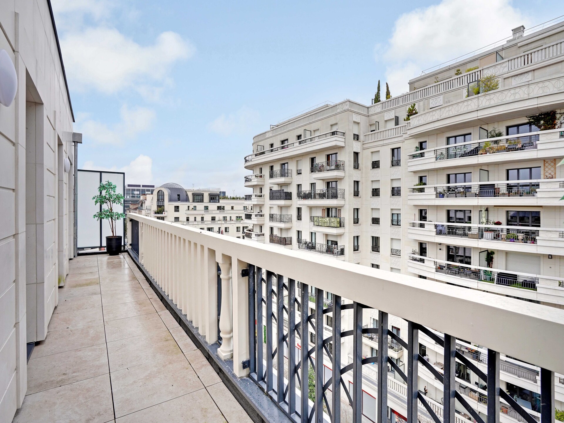 Ruim duplex appartement met terras in Levallois-Perret, vlakbij Parijs - foto 18