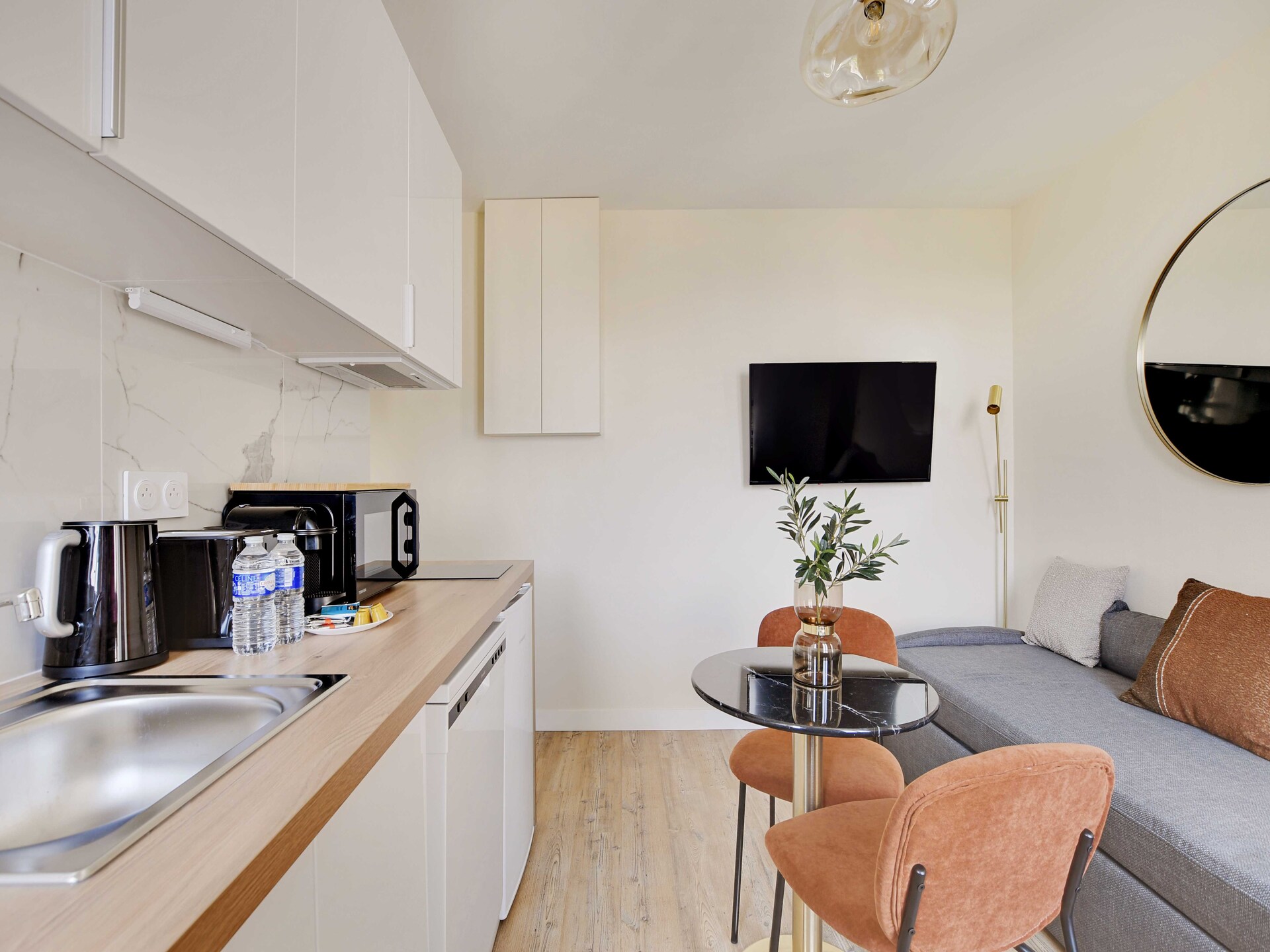 Licht appartement in Ivry-sur-Seine, metro Parijs op 2 minuten lopen - foto 9