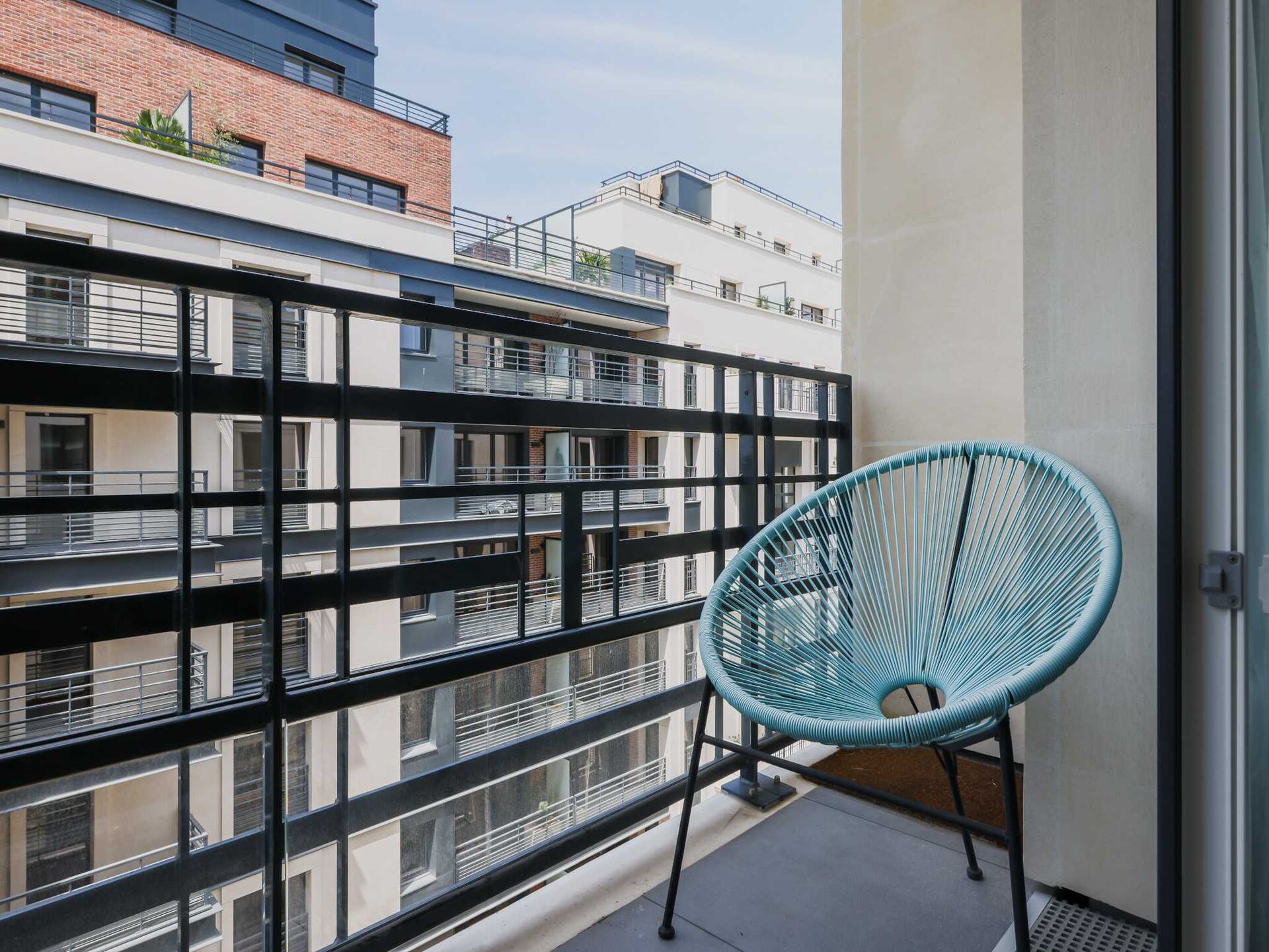 Modern appartement in Saint-Ouen-sur-Seine nabij de vlooienmarkt - foto 13