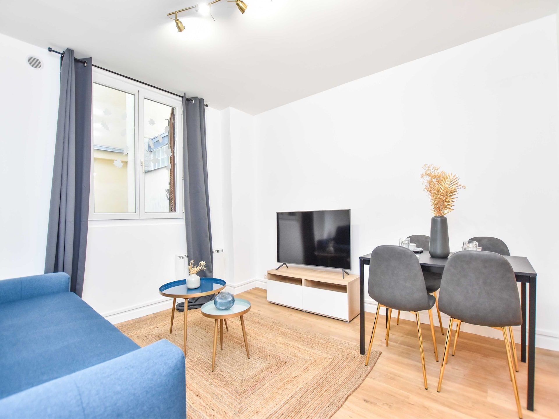 Knusse studio in hartje Saint-Ambroise, vlakbij Bataclan - foto 2