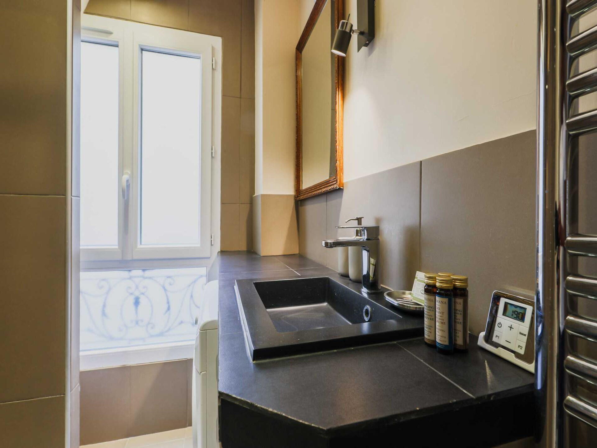 Modern appartement voor 4 bij Parc Monceau, Parijs 17e - foto 13