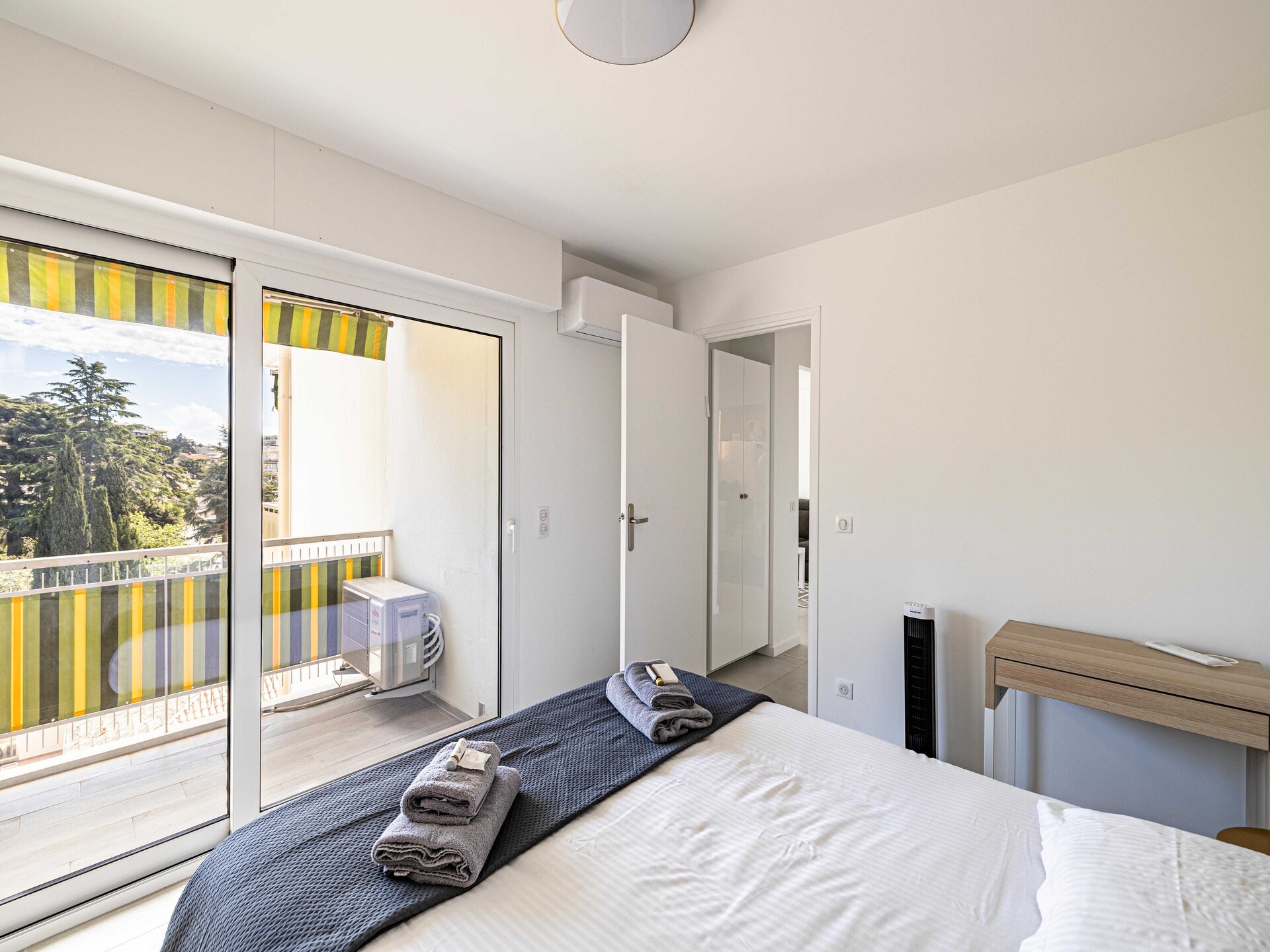 Zonnig appartement met zuidterras en panoramisch uitzicht over Cannes - foto 14