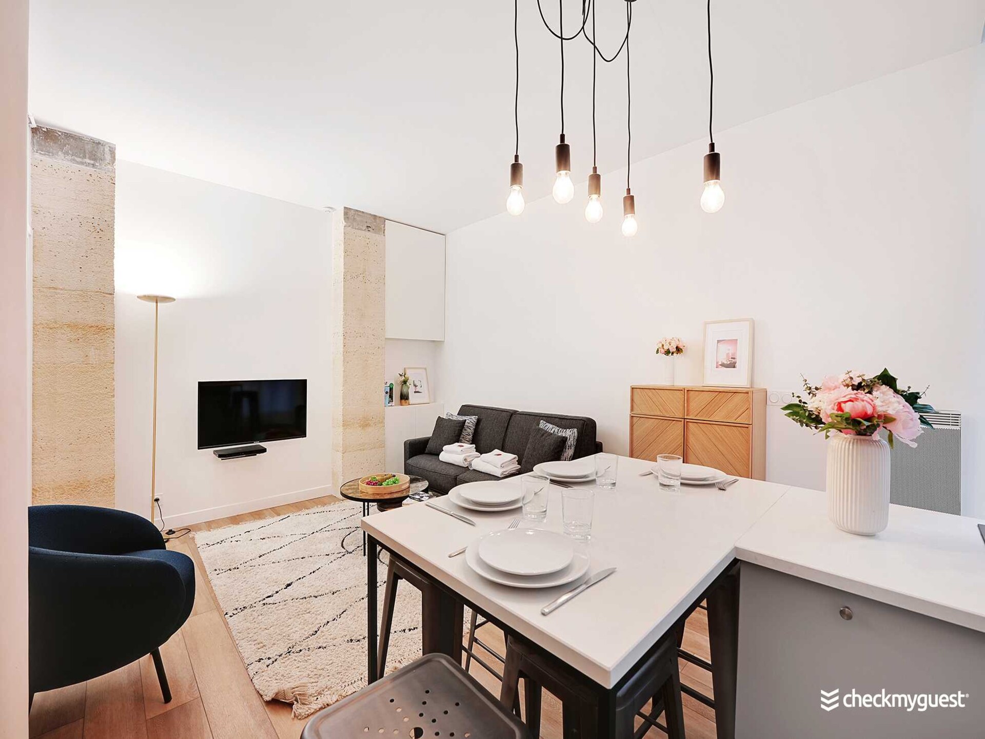 Licht appartement met 2 slaapkamers in levendig Oberkampf, vlakbij Place de la République - foto 2