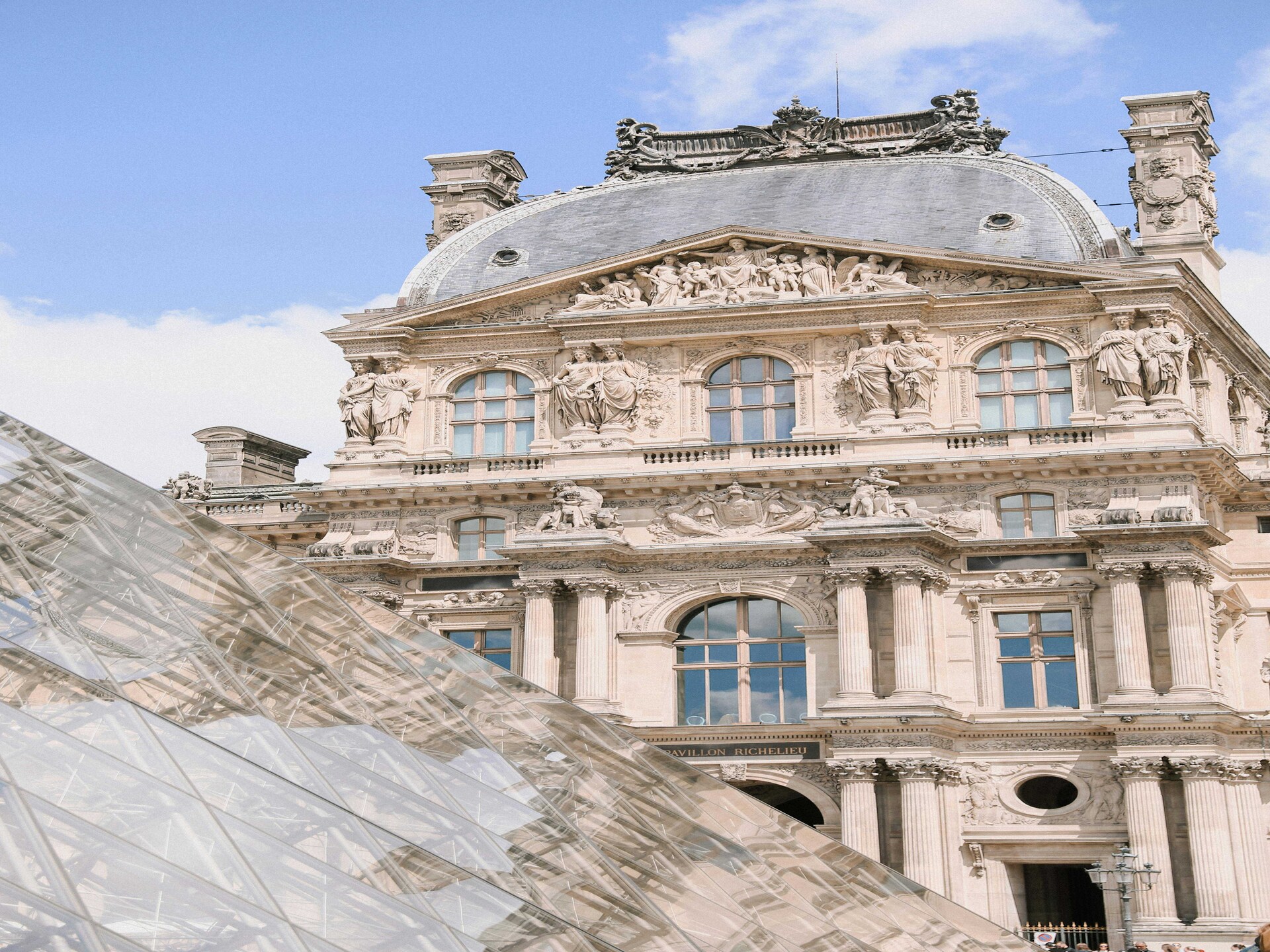 Licht appartement voor 6 personen in het hart van Parijs, vlakbij het Louvre - foto 14