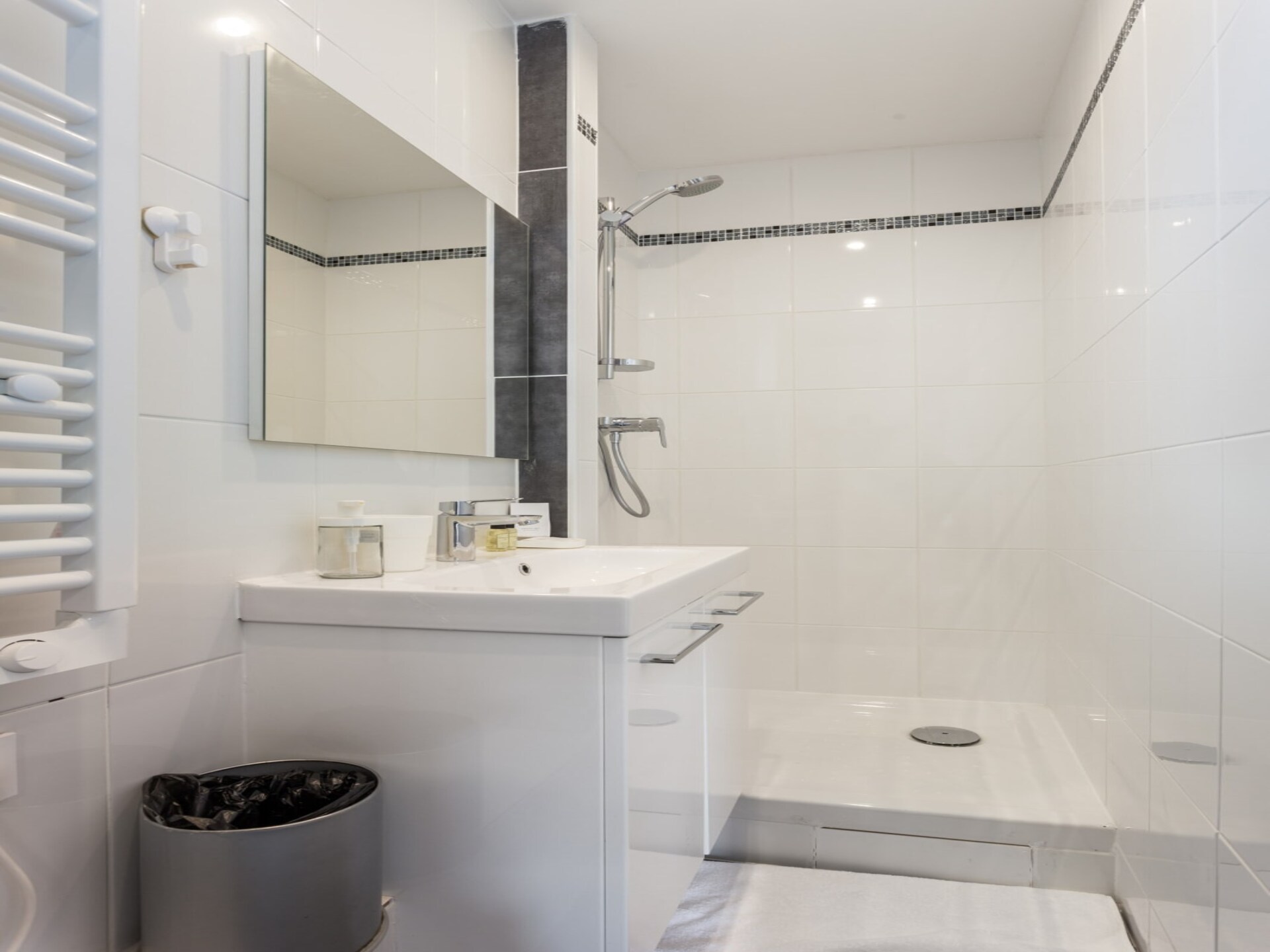 Knusse studio voor 2 in Malakoff, vlakbij Parijs - foto 6