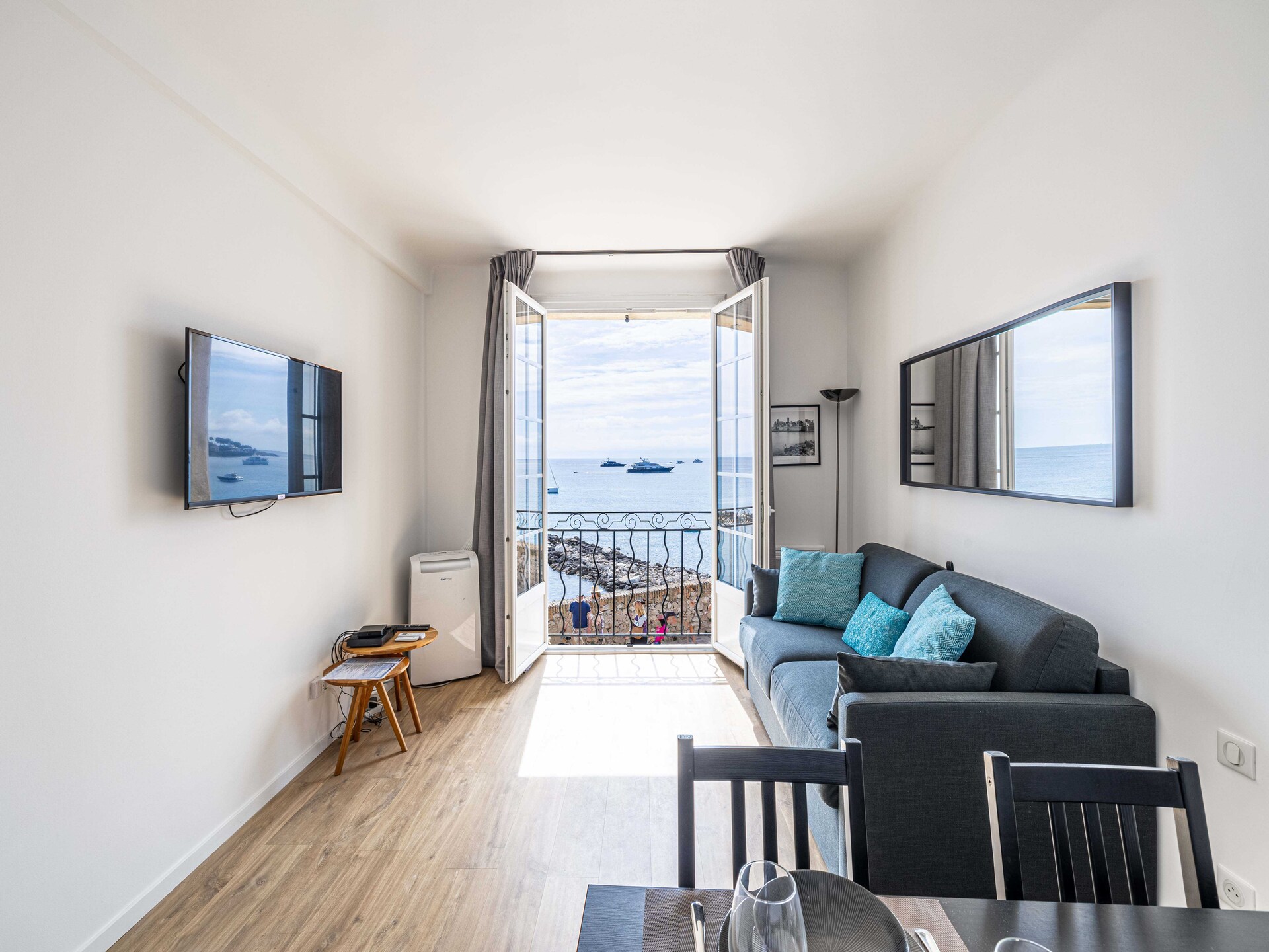 Charmant appartement in het hart van oud Antibes, vlakbij strand - foto 1