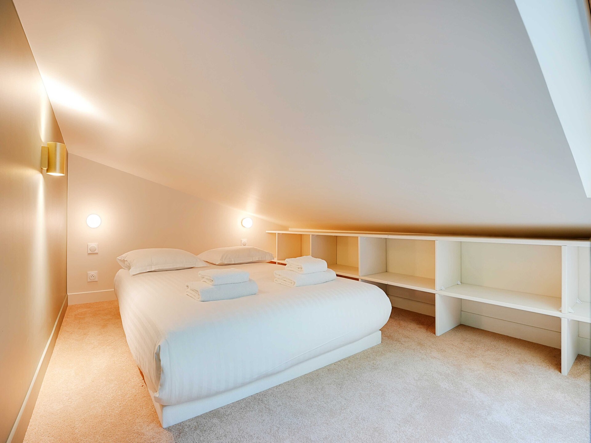 Sfeervol mezzanine appartement nabij Canal Saint Martin, 2 personen - foto 11
