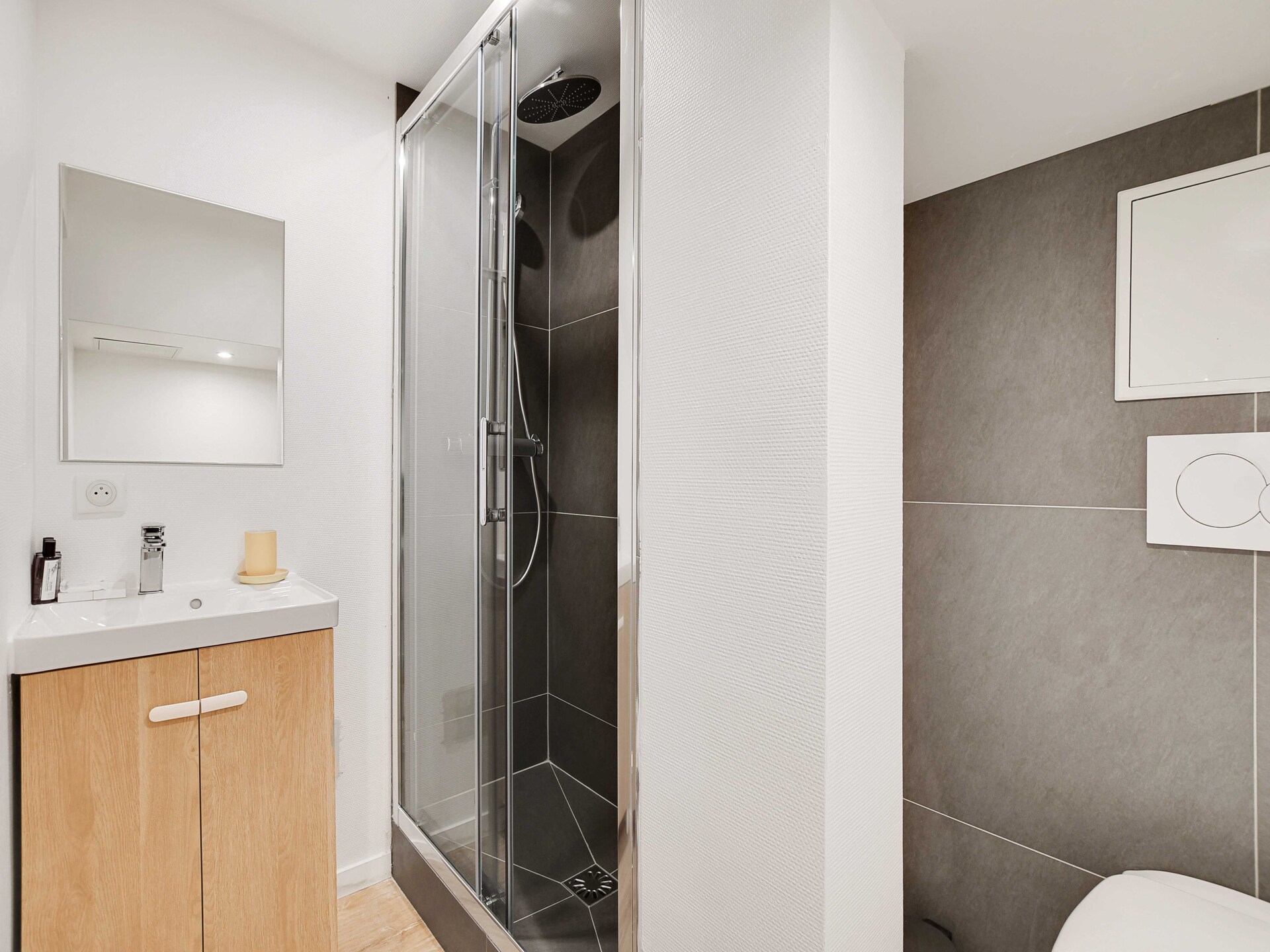 Modern appartement met airco in Montmartre, op 3 minuten van de metro - foto 5