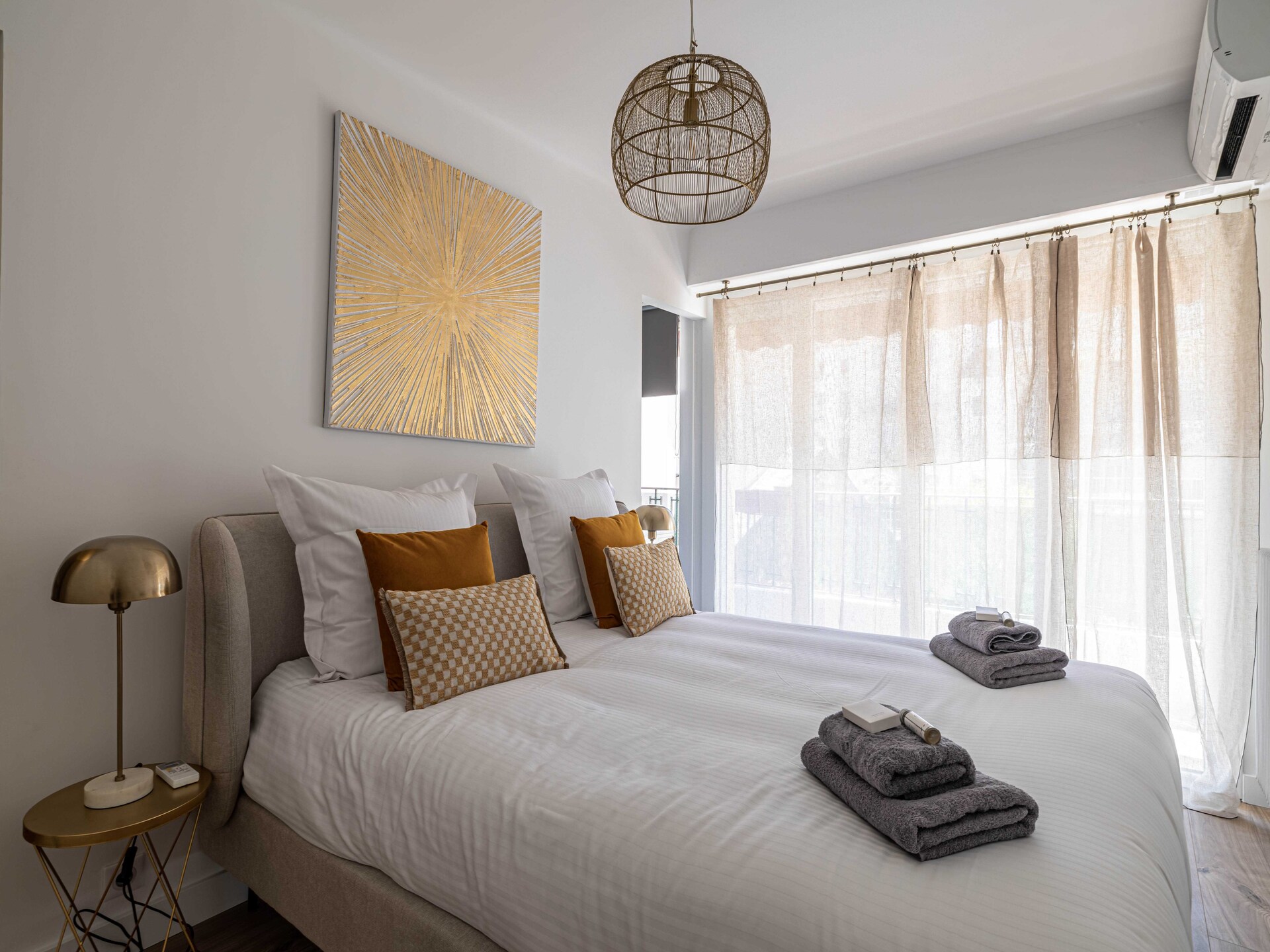 Stijlvol gerenoveerd appartement in het centrum van Cannes - foto 4
