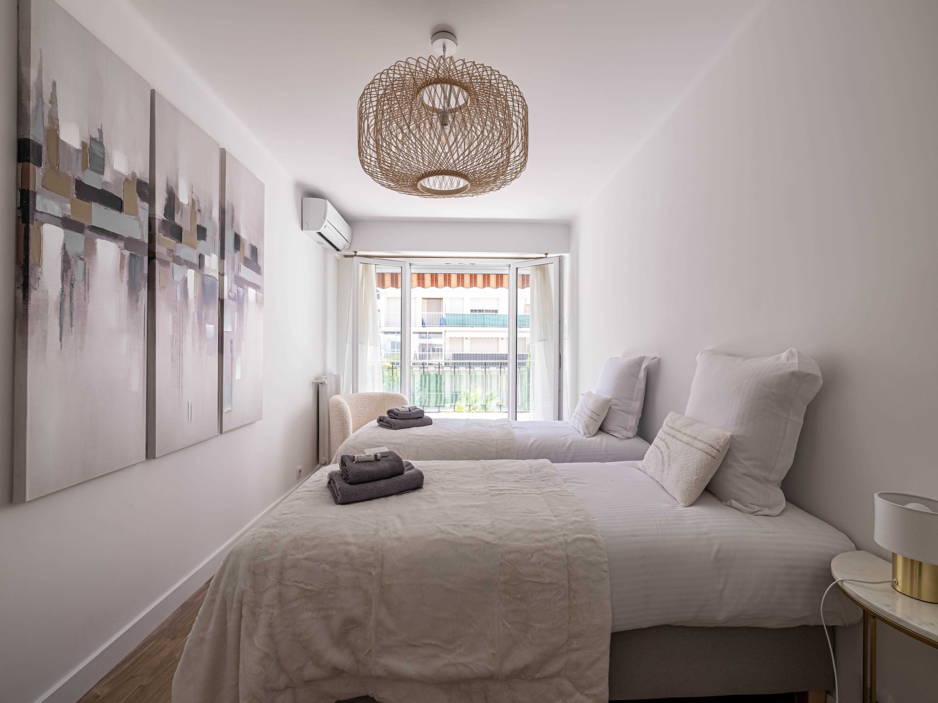 Stijlvol gerenoveerd appartement in het centrum van Cannes - foto 8