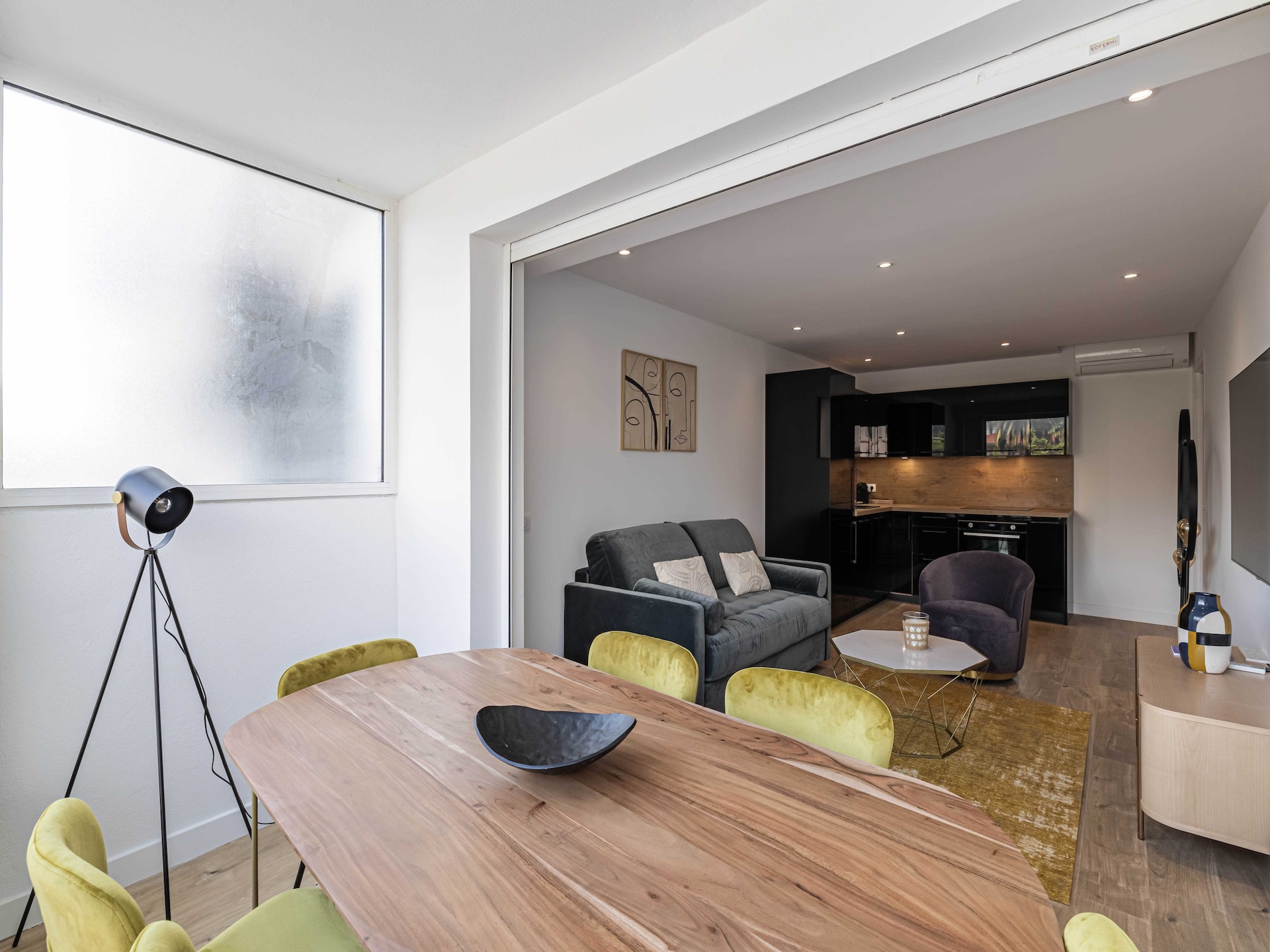 Stijlvol gerenoveerd appartement in het centrum van Cannes - foto 19