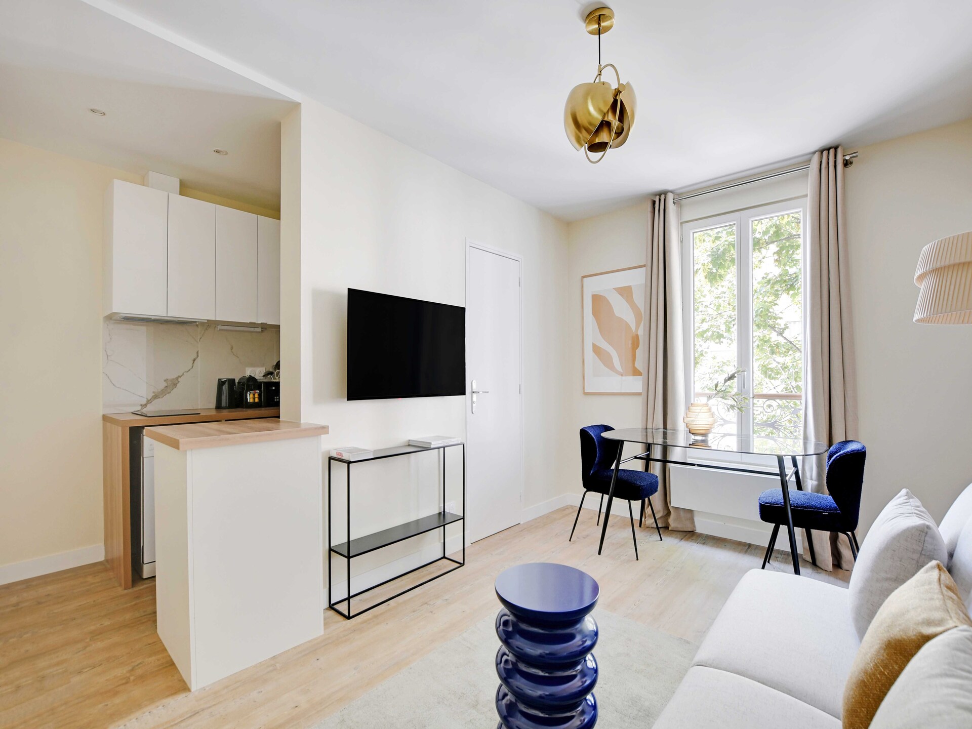 Licht appartement bij Parijs, metro op 2 minuten lopen - foto 8