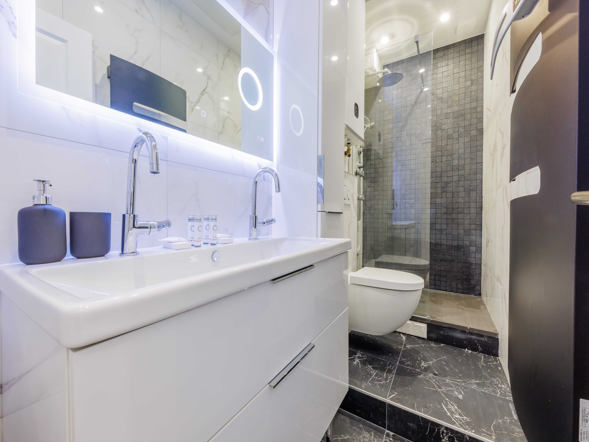 Licht appartement met 2 slaapkamers bij Gare de l'Est in Parijs - foto 19