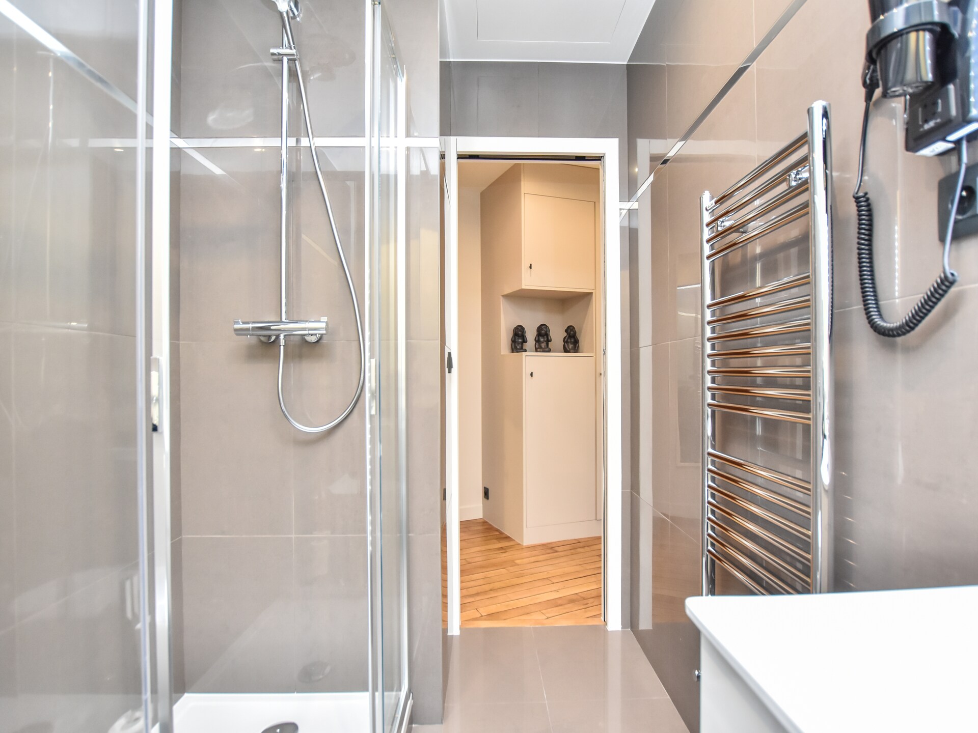 Licht appartement in trendy 9e arrondissement, vlak bij Opéra Garnier - foto 13