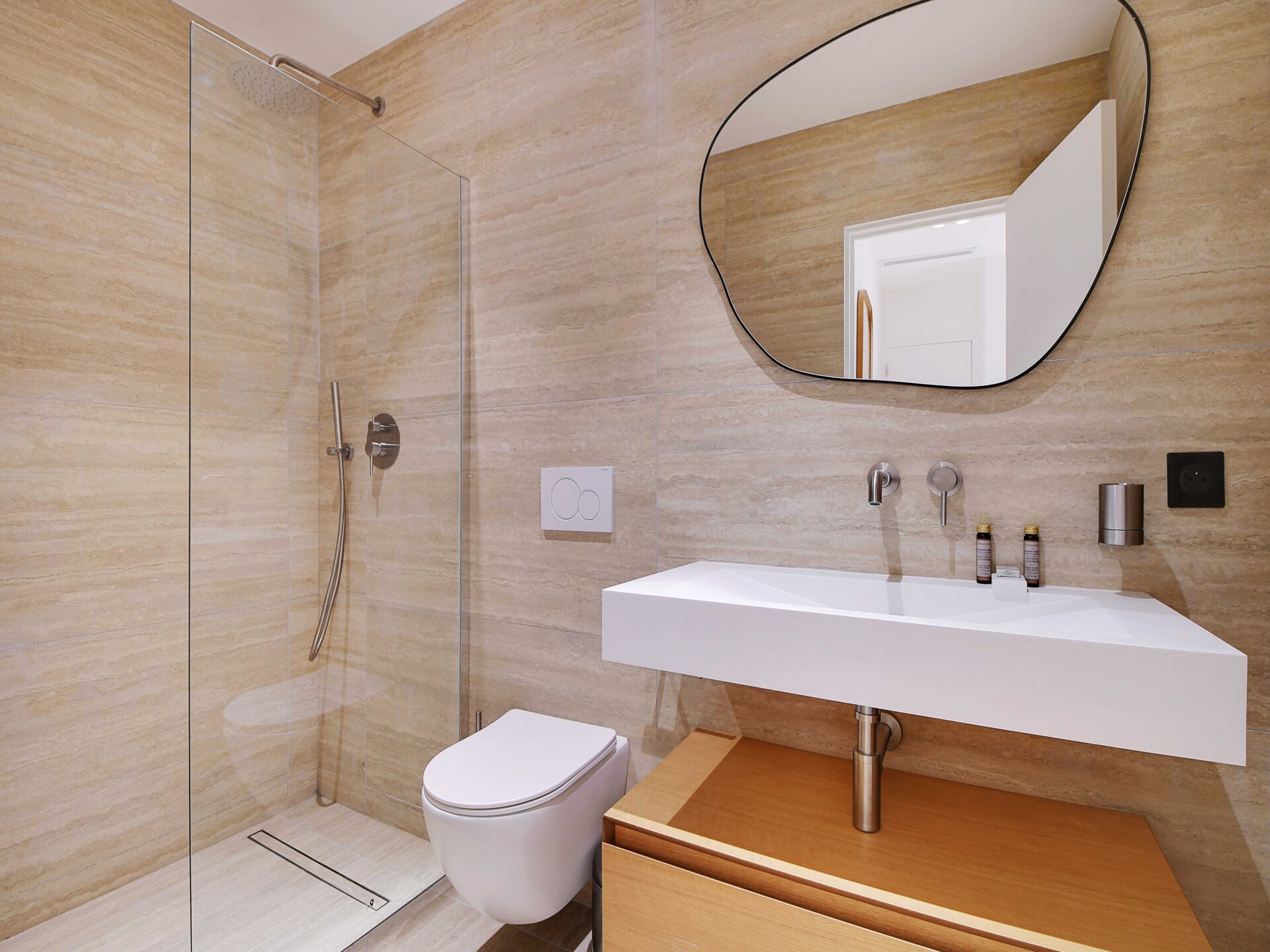 Gerenoveerd appartement in levendige wijk Bonne-Nouvelle, hartje Parijs - foto 40