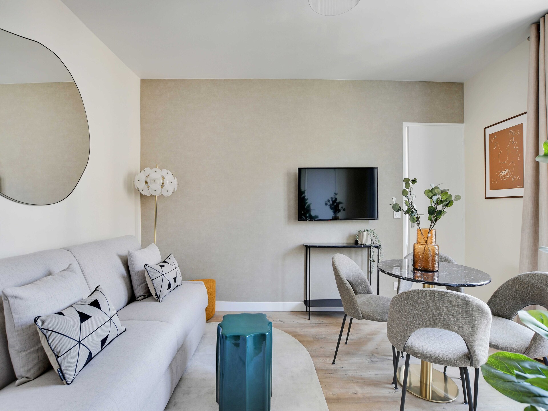 Licht appartement bij Parijs centrum, metro op 2 minuten lopen - foto 2