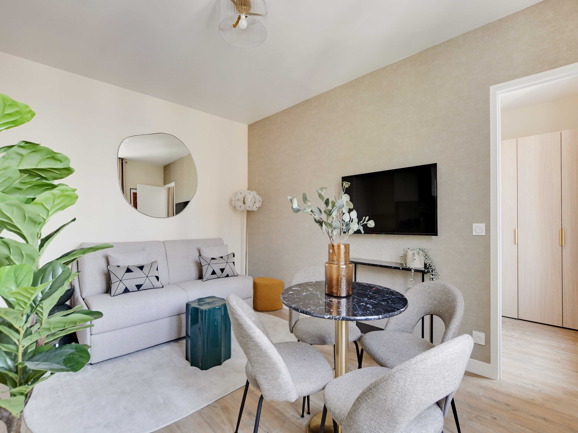 Licht appartement bij Parijs centrum, metro op 2 minuten lopen - foto 8