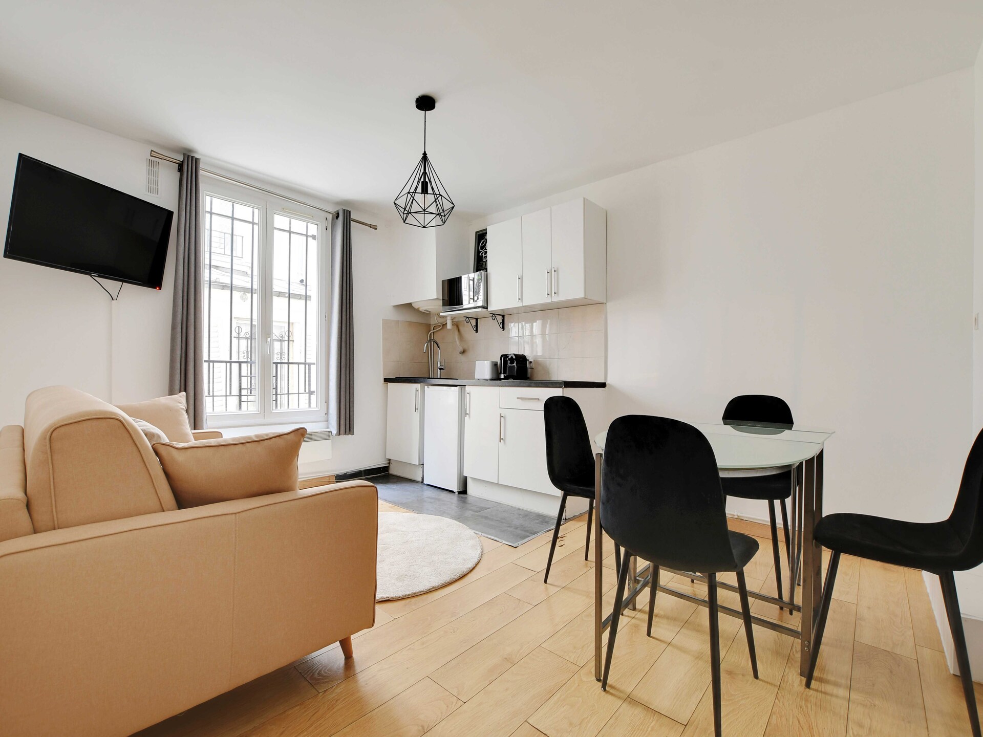 Chic appartement bij Place de la Nation – 2 personen - foto 8
