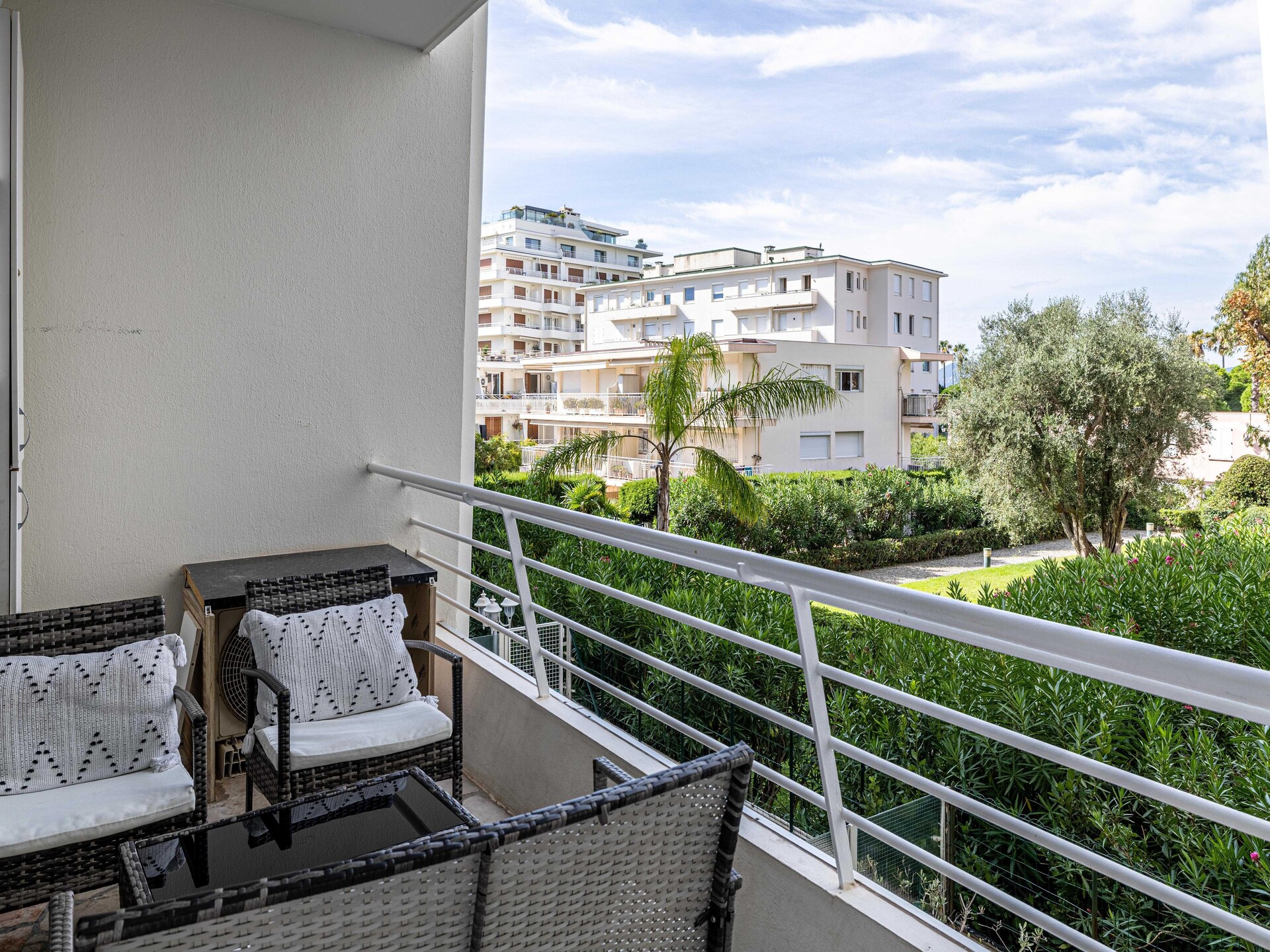 Zonnig appartement met balkon vlakbij La Croisette in Cannes - foto 12