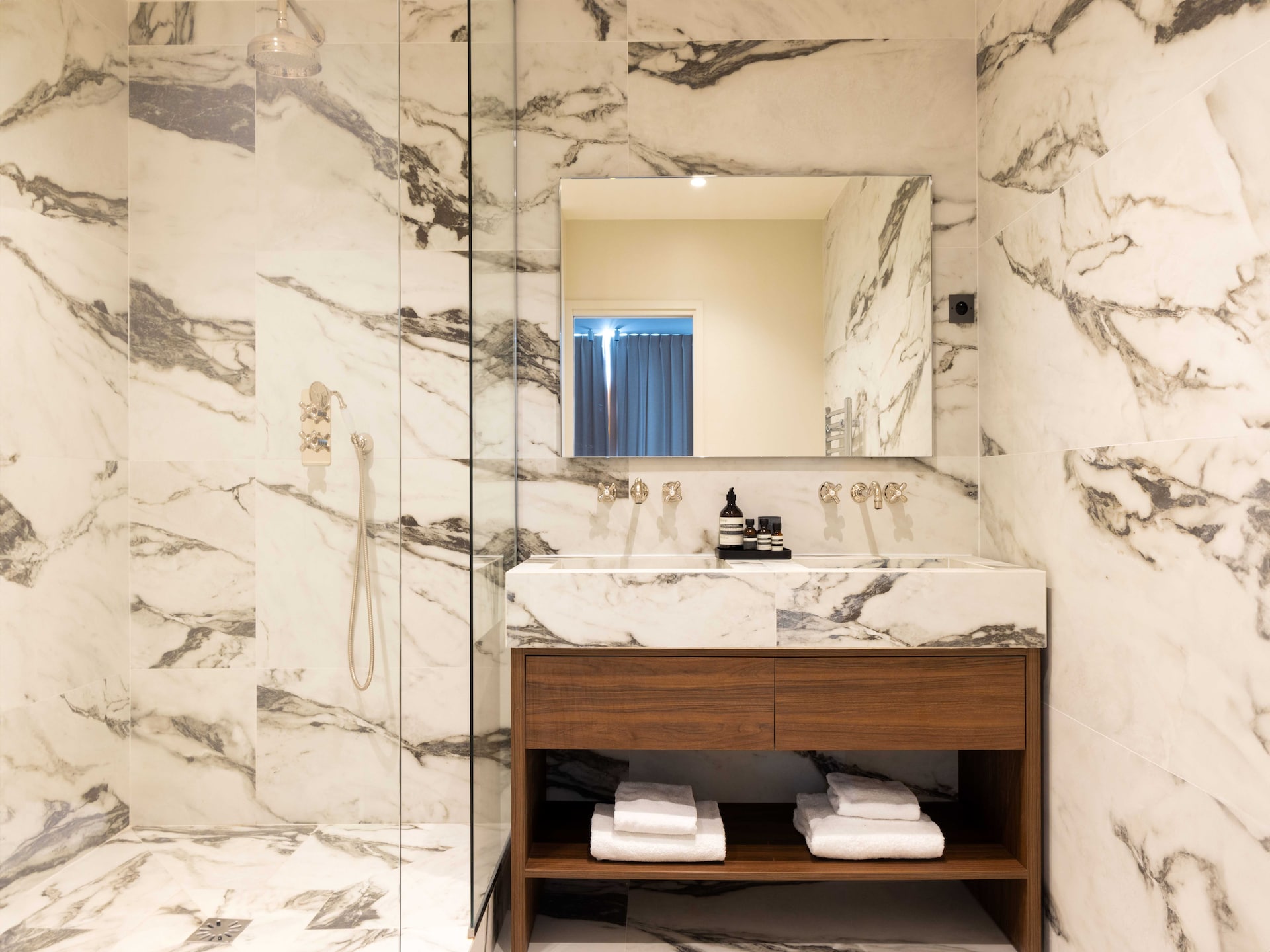 Luxe 8-persoons appartement aan de Seine, vlakbij Musée Yves Saint Laurent - foto 7