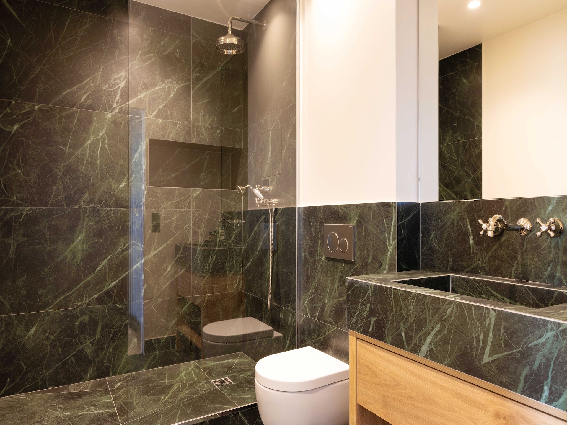 Luxe 8-persoons appartement aan de Seine, vlakbij Musée Yves Saint Laurent - foto 12