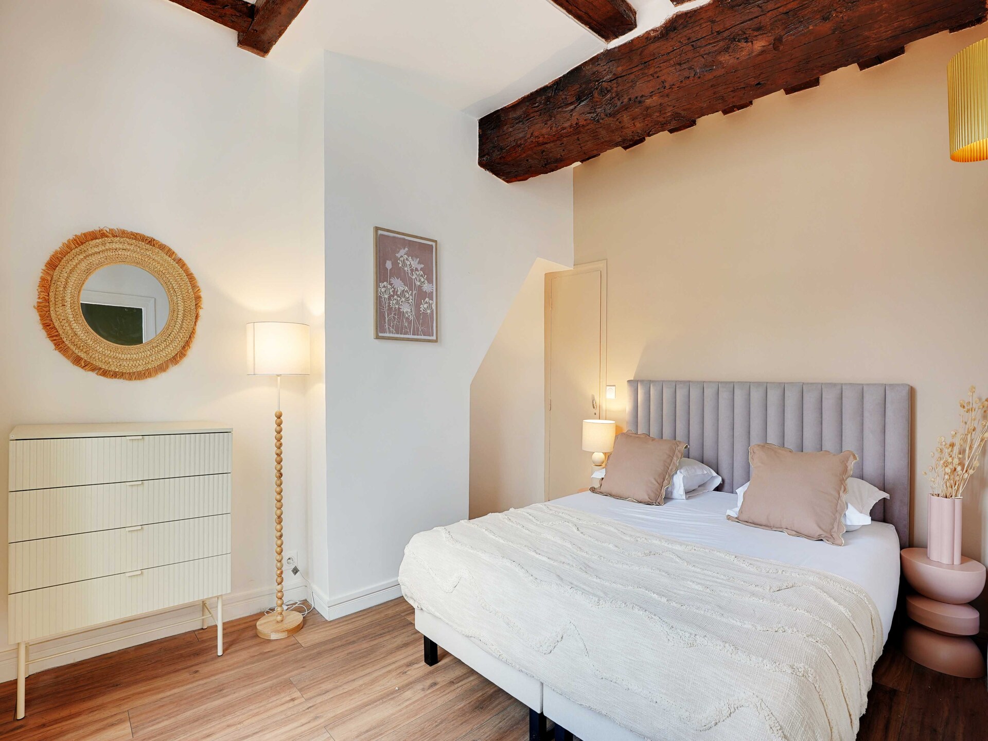 Authentiek appartement met karakter in het 6e arrondissement van Parijs - foto 17