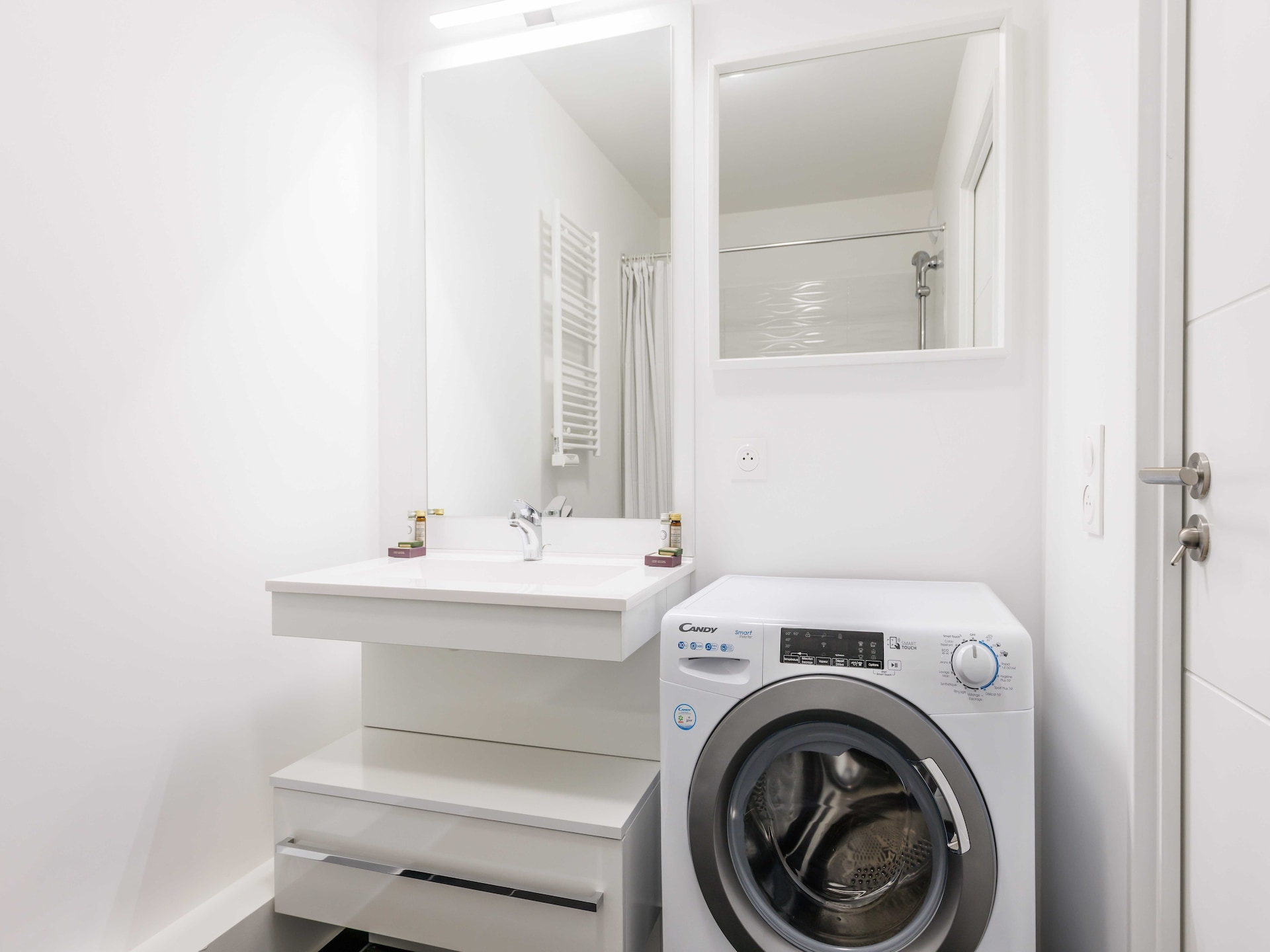 Modern appartement bij de vlooienmarkt in Saint-Ouen, vlakbij Parijs - foto 5