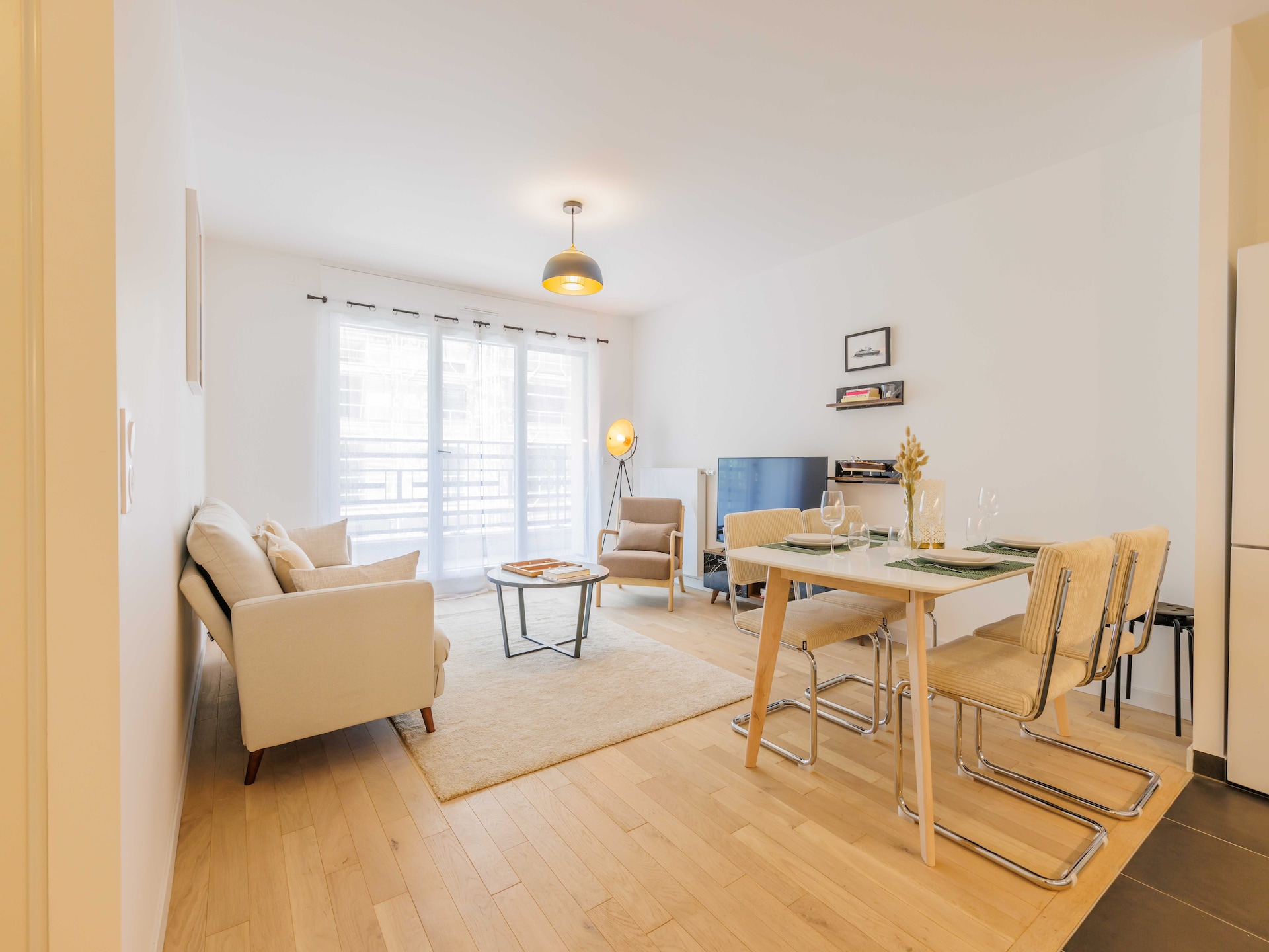 Modern appartement bij de vlooienmarkt in Saint-Ouen, vlakbij Parijs - foto 7