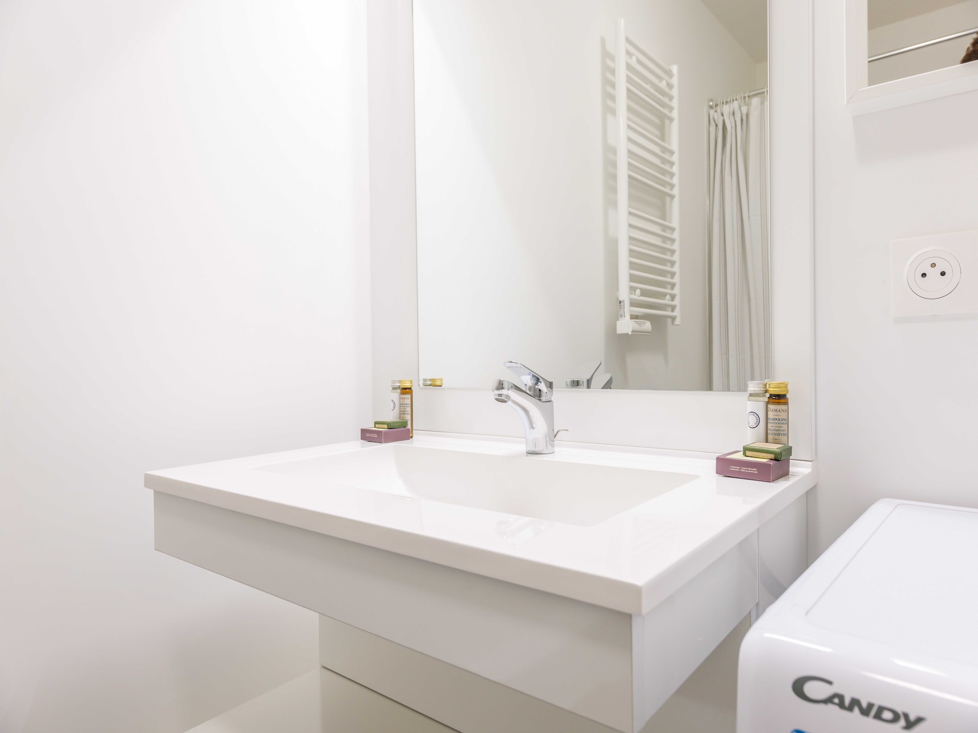 Modern appartement bij de vlooienmarkt in Saint-Ouen, vlakbij Parijs - foto 17