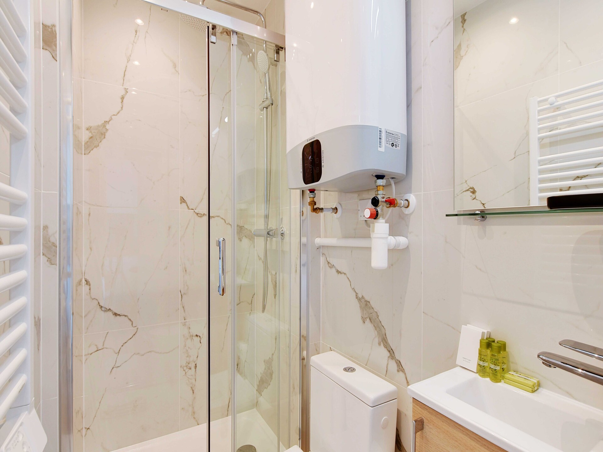 Modern appartement met terras in Ivry-sur-Seine, 2 min van metro naar Parijs - foto 5