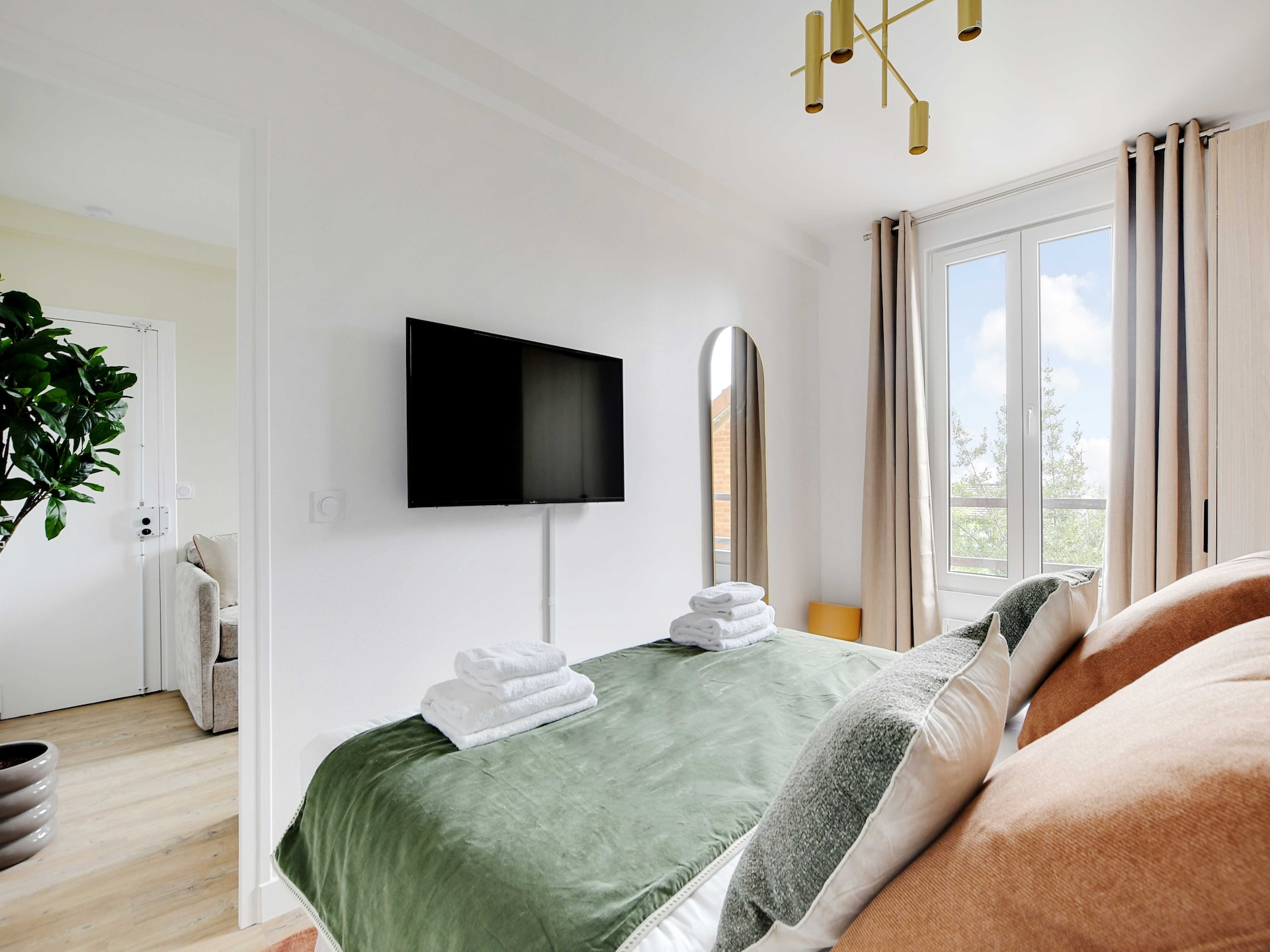 Modern appartement met terras in Ivry-sur-Seine, 2 min van metro naar Parijs - foto 8