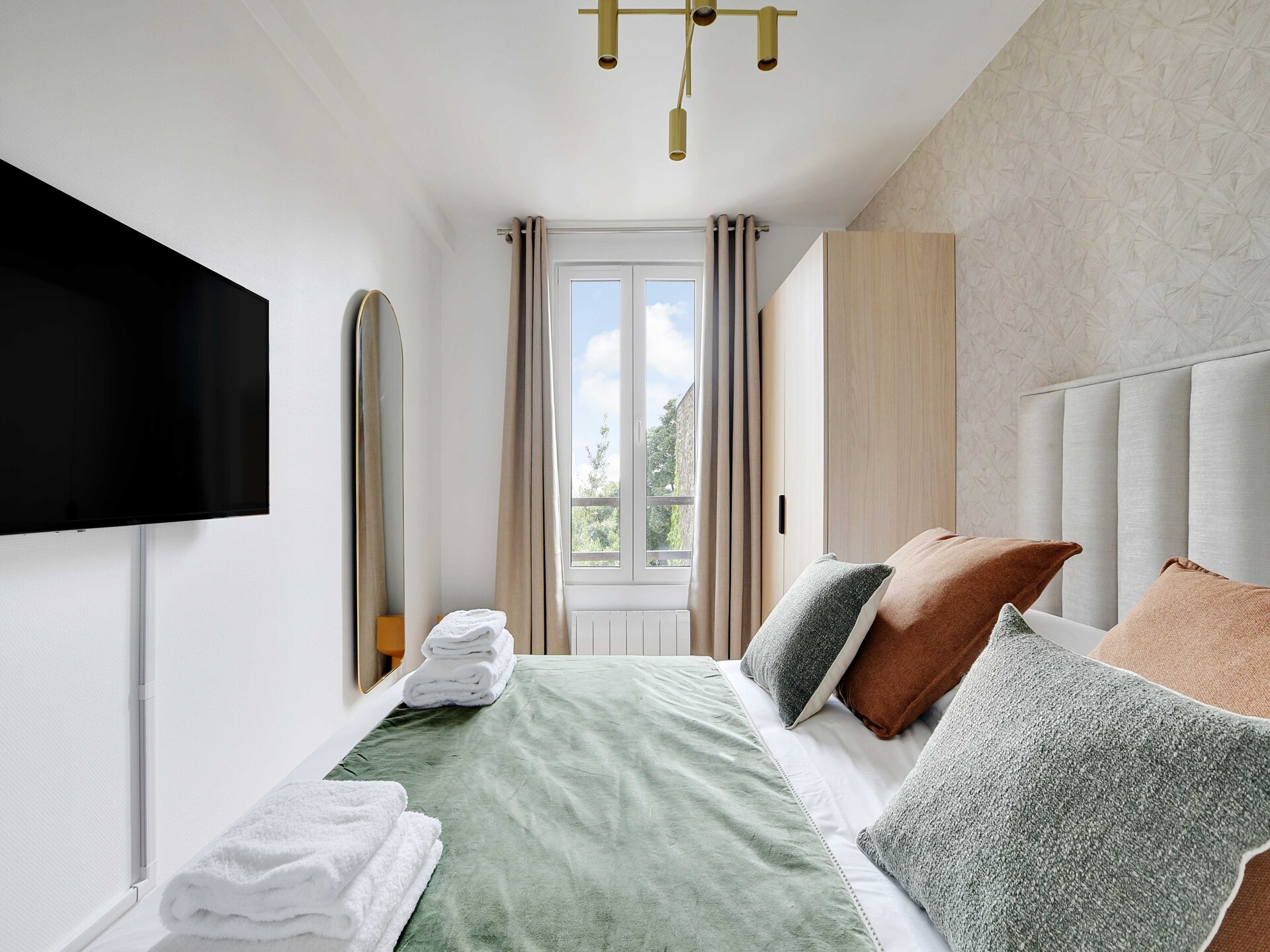Modern appartement met terras in Ivry-sur-Seine, 2 min van metro naar Parijs - foto 9