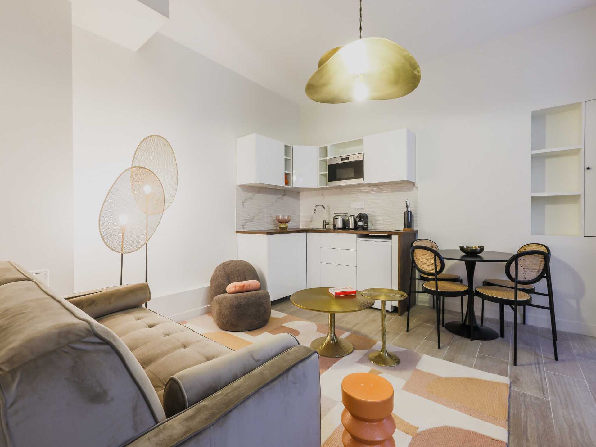 Licht appartement op de begane grond vlakbij de Seine in Saint-Cloud - foto 3