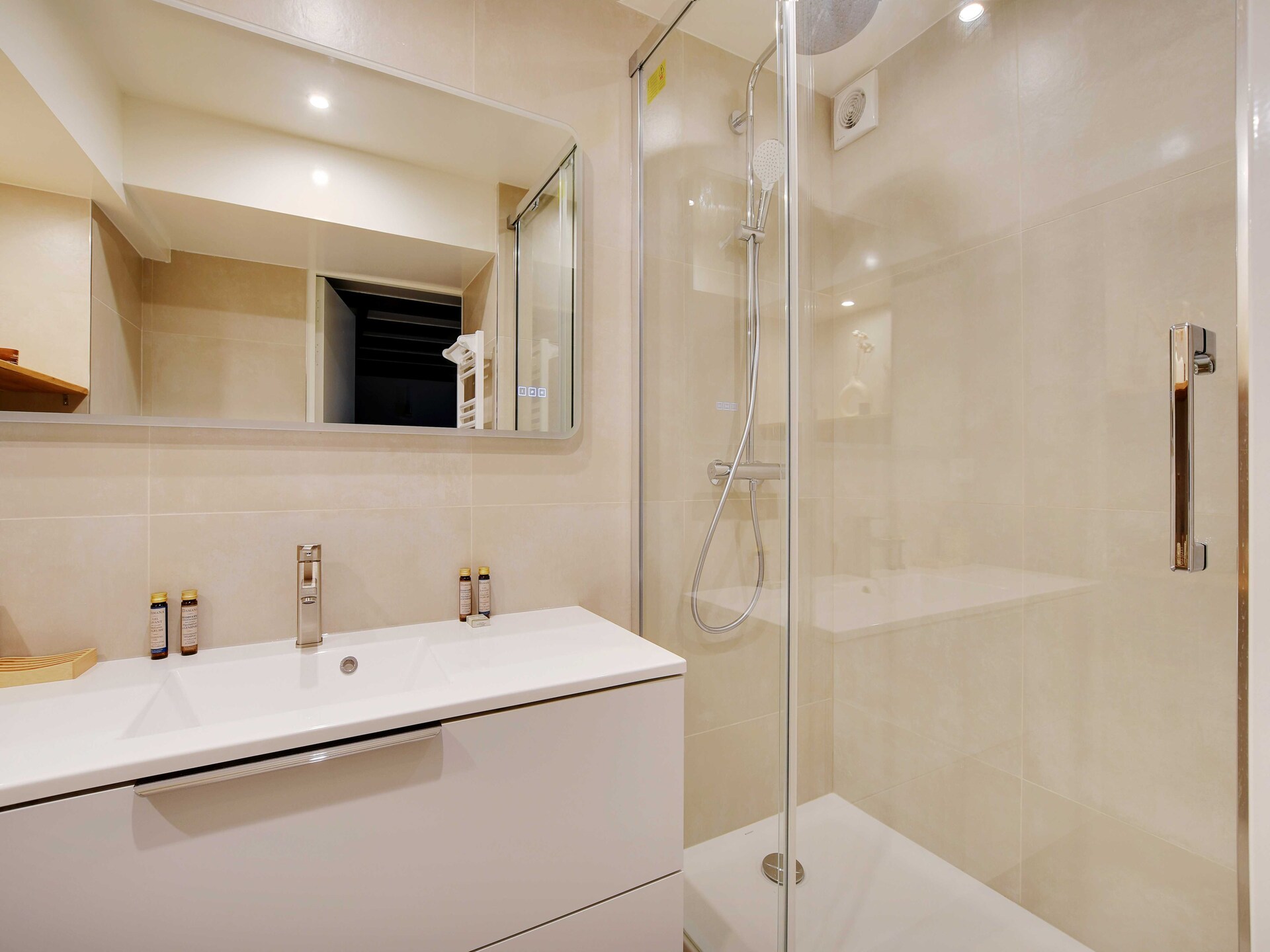 Charmant duplex appartement in trendy wijk Mail, nabij Place des Victoires - foto 5