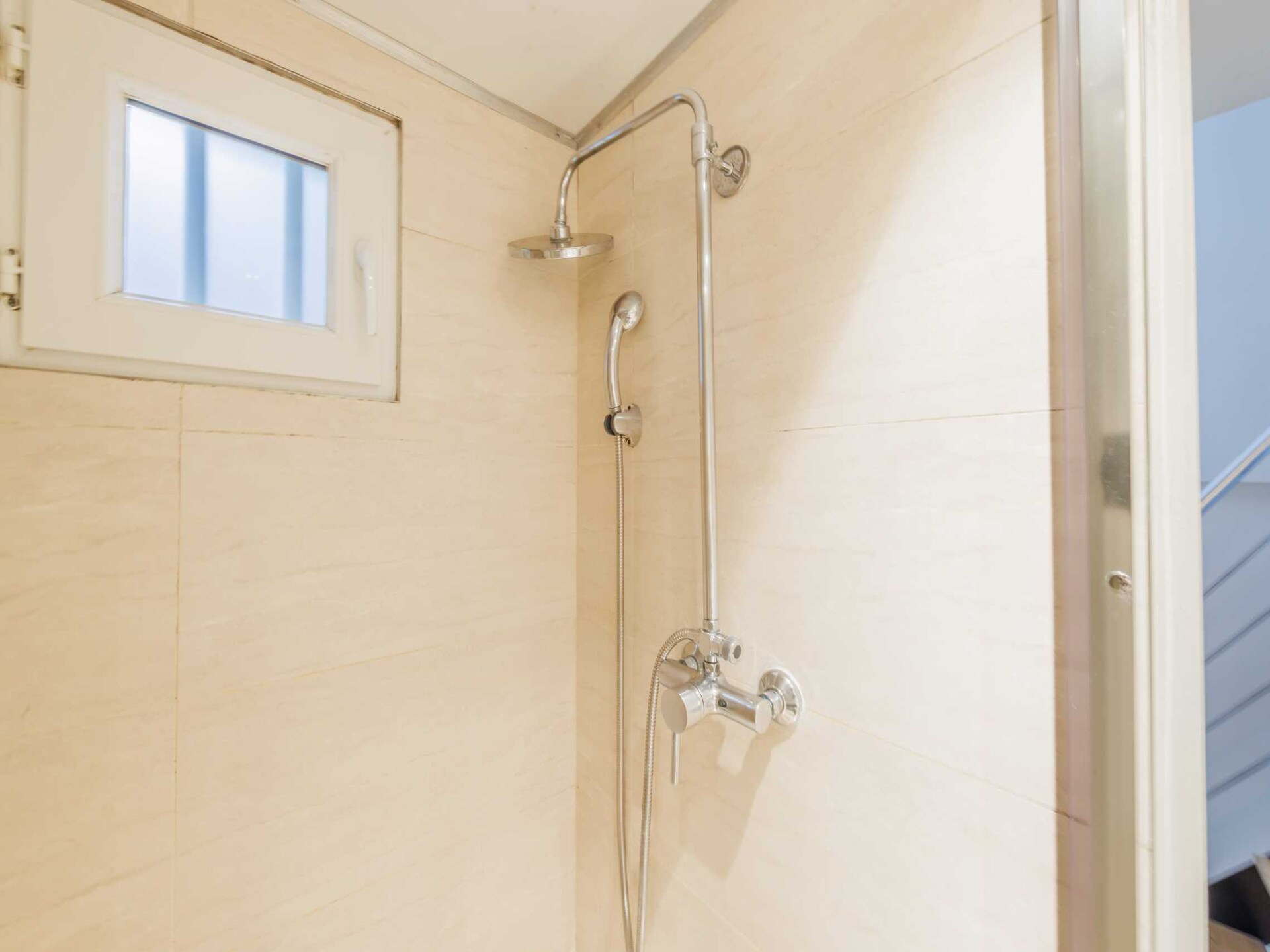 Charmant duplex appartement in trendy wijk Mail, nabij Place des Victoires - foto 12