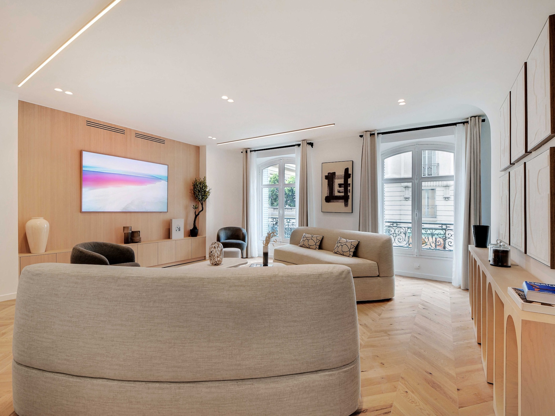 Luxe 4-slaapkamer appartement aan Avenue Matignon in hartje Parijs - foto 10