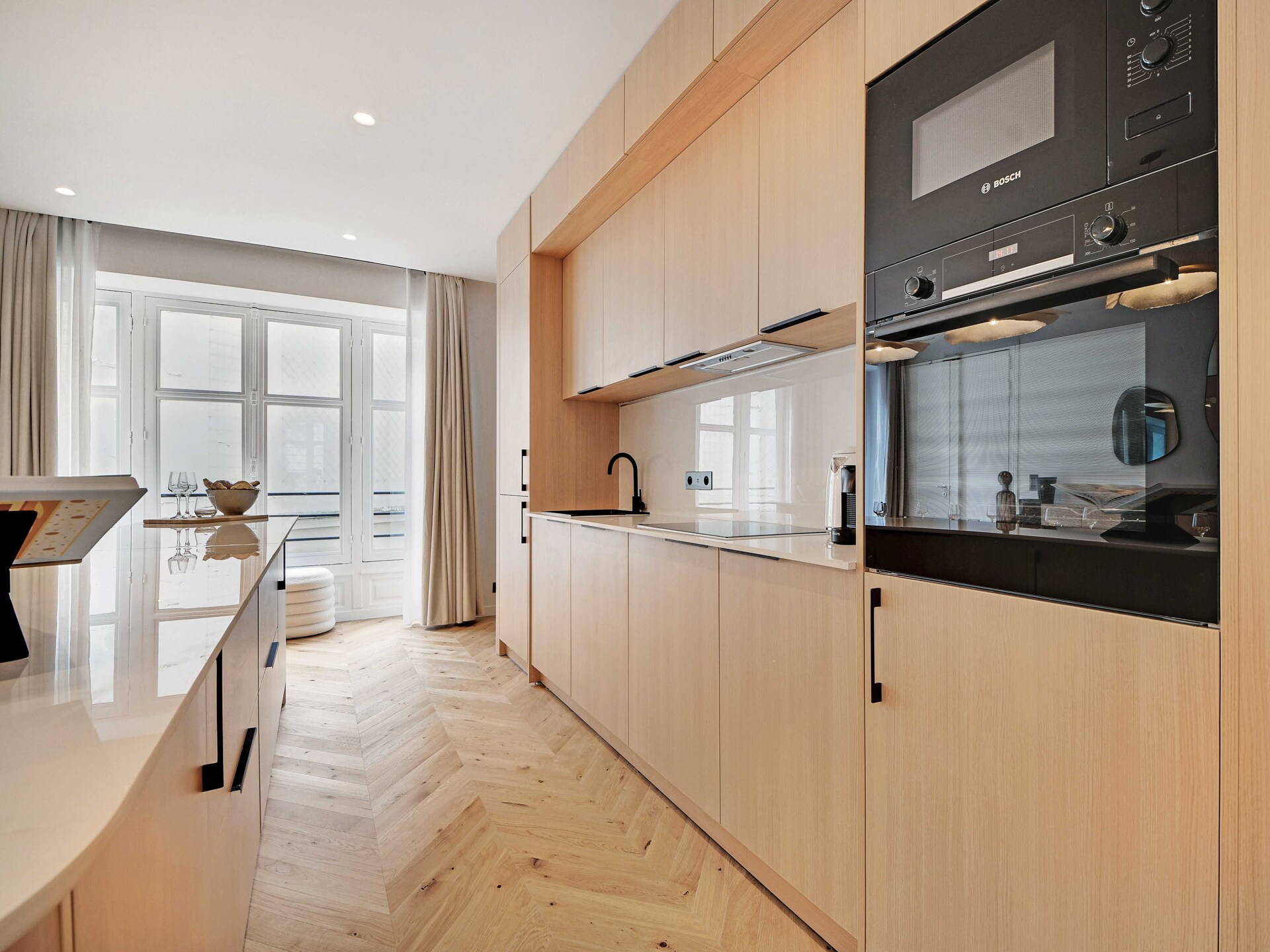 Luxe 4-slaapkamer appartement aan Avenue Matignon in hartje Parijs - foto 23