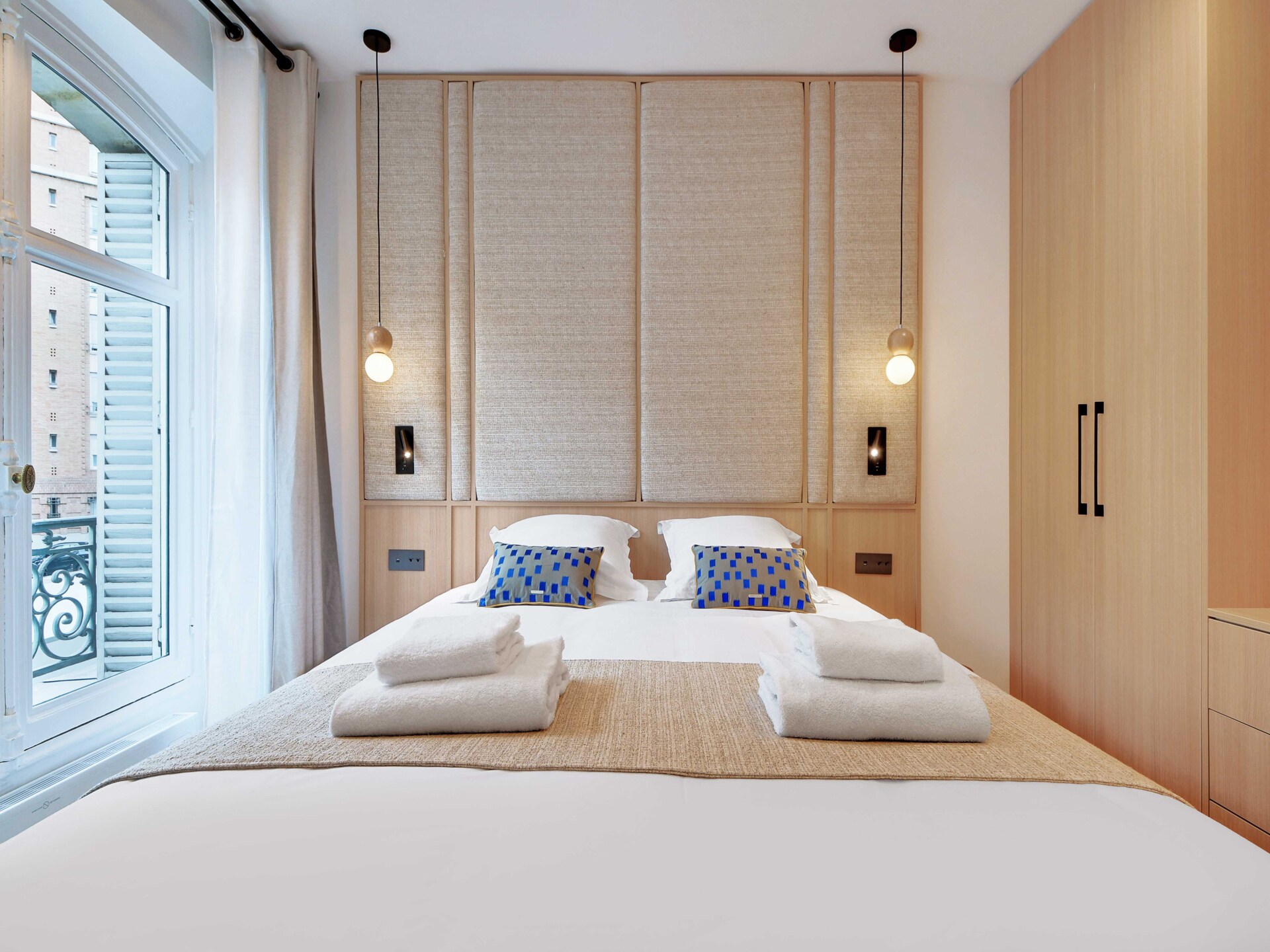 Luxe 4-slaapkamer appartement aan Avenue Matignon in hartje Parijs - foto 33