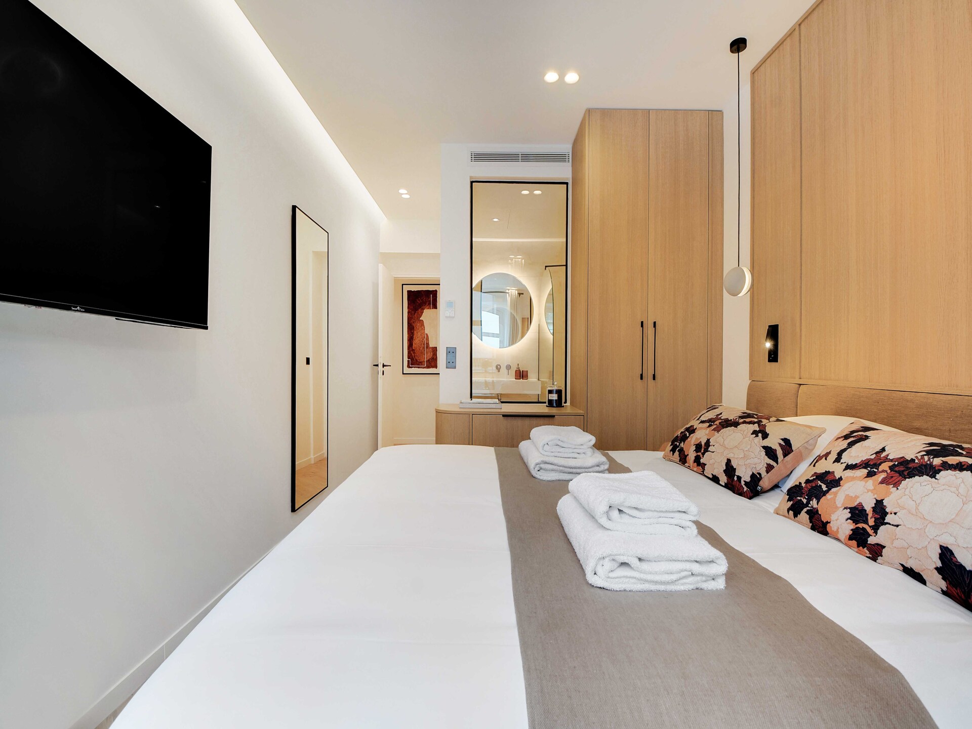 Luxe 4-slaapkamer appartement aan Avenue Matignon in hartje Parijs - foto 38