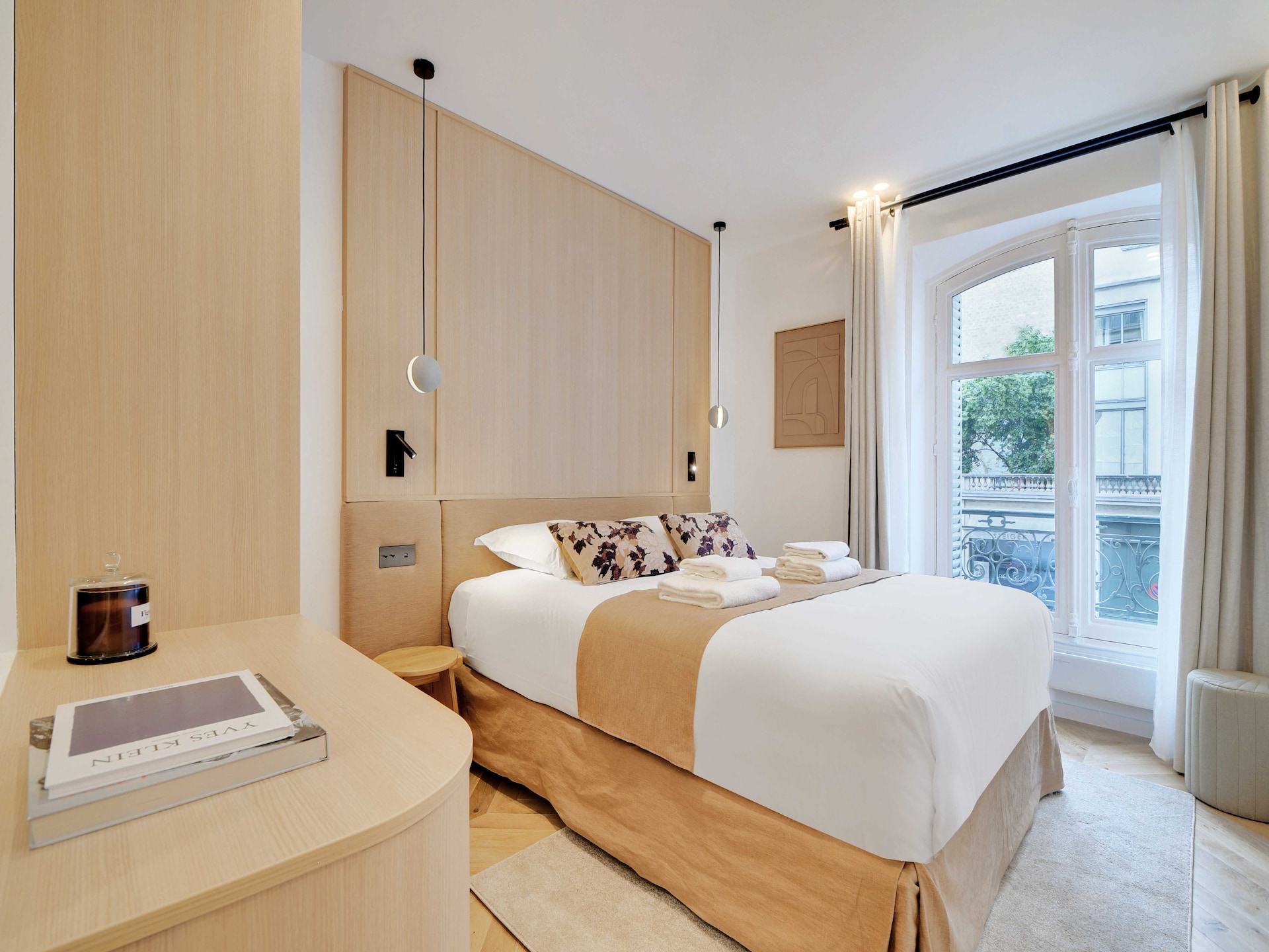 Luxe 4-slaapkamer appartement aan Avenue Matignon in hartje Parijs - foto 39