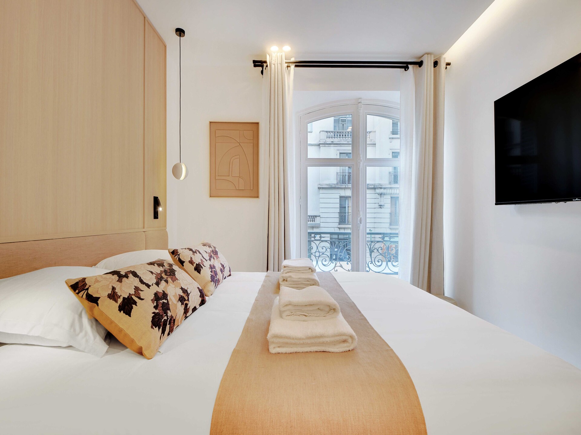 Luxe 4-slaapkamer appartement aan Avenue Matignon in hartje Parijs - foto 40