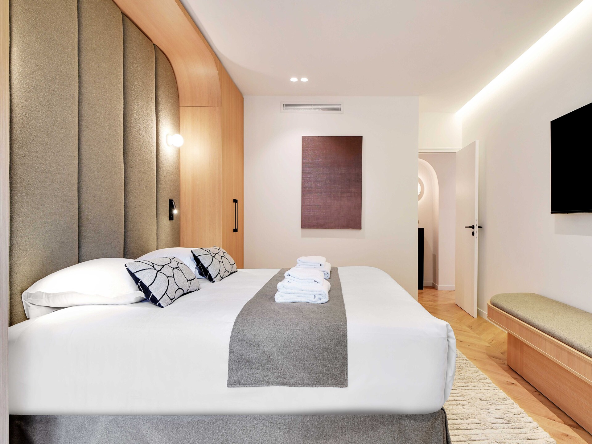 Luxe 4-slaapkamer appartement aan Avenue Matignon in hartje Parijs - foto 45