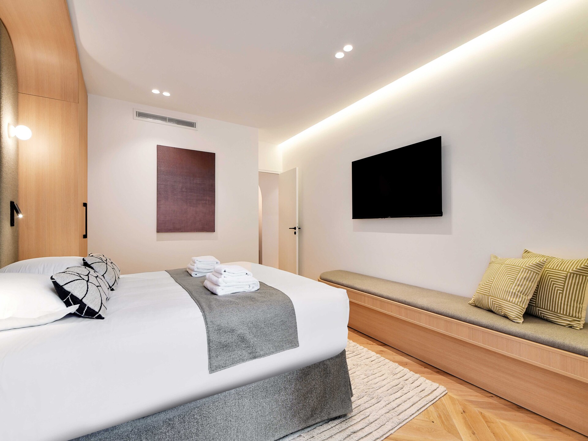 Luxe 4-slaapkamer appartement aan Avenue Matignon in hartje Parijs - foto 46
