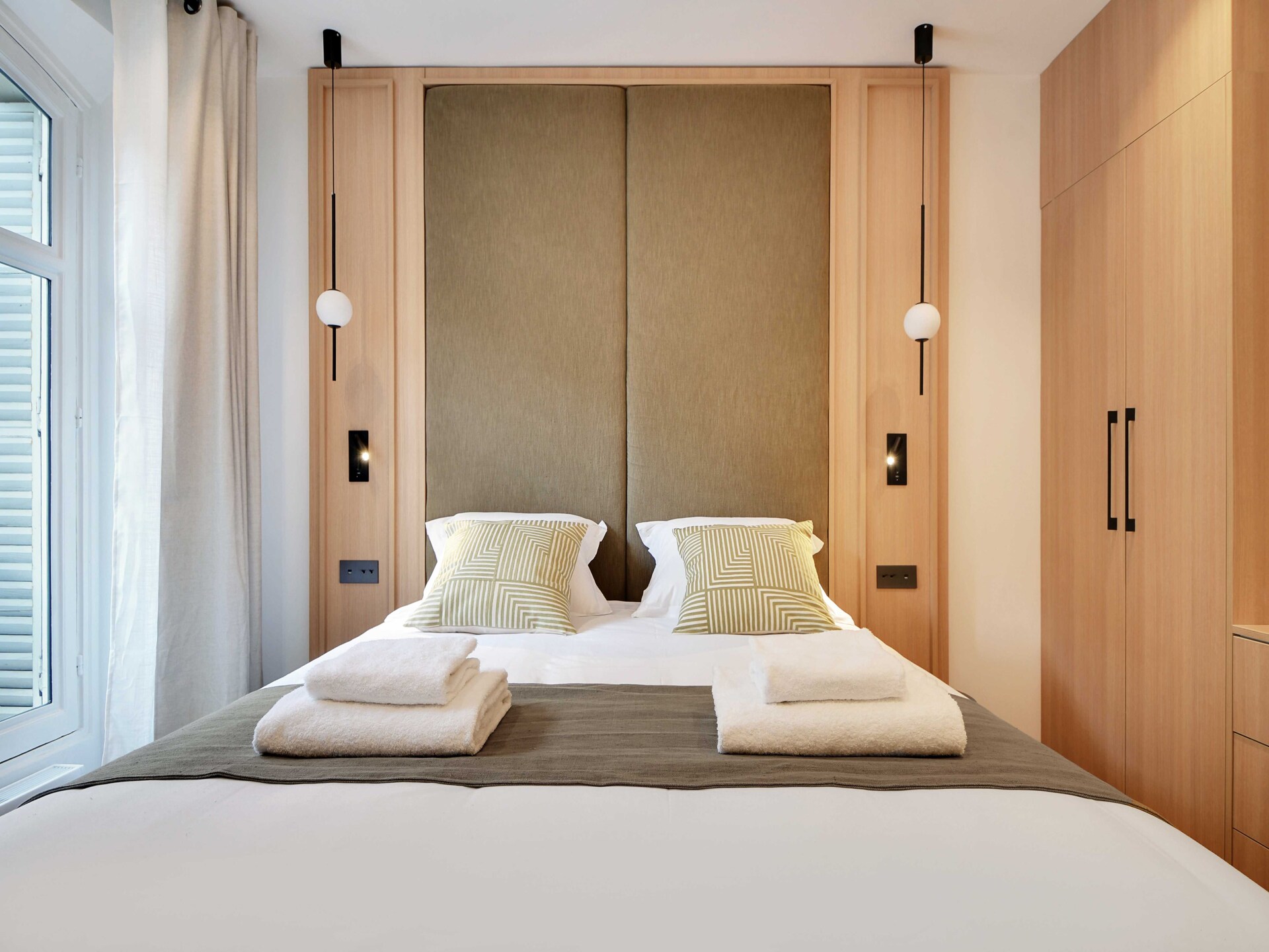 Luxe 4-slaapkamer appartement aan Avenue Matignon in hartje Parijs - foto 49