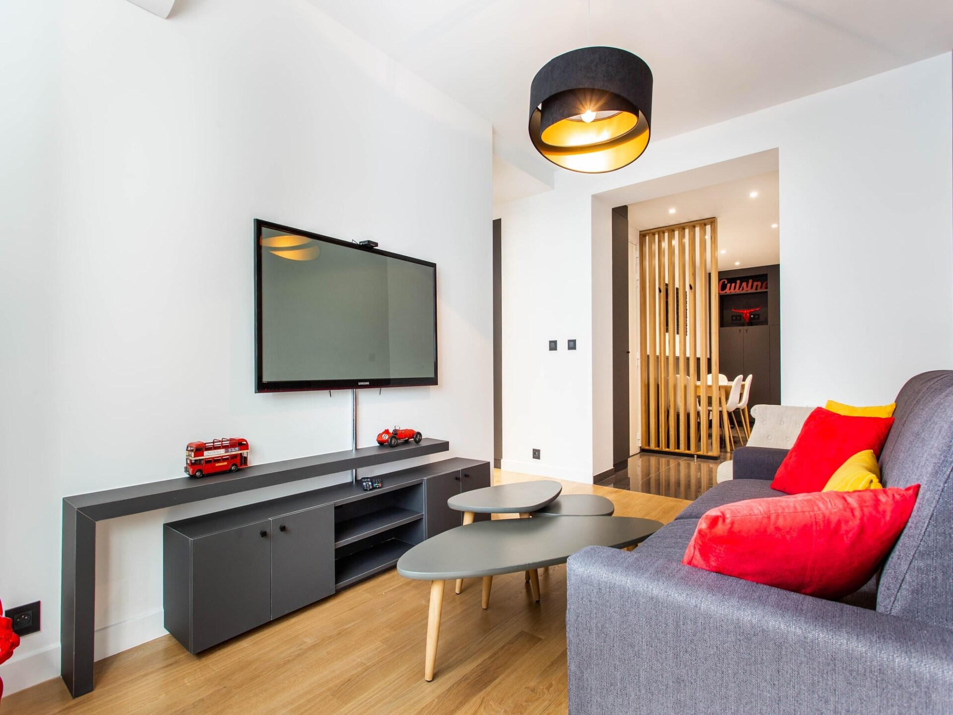 Stijlvol appartement met 2 slaapkamers in het hart van Folie-Méricourt, Parijs - foto 2