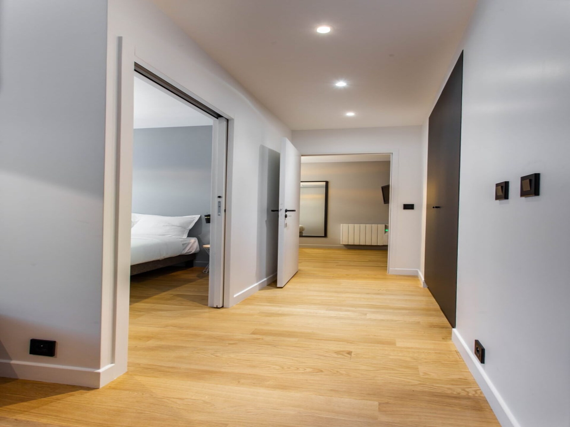 Stijlvol appartement met 2 slaapkamers in het hart van Folie-Méricourt, Parijs - foto 9