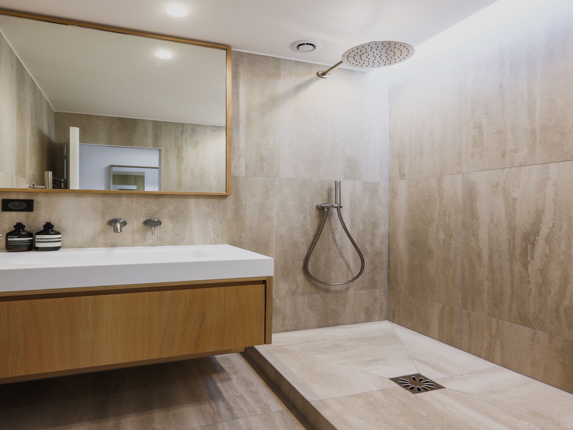 Licht appartement van 70m² nabij de Arc de Triomphe en Avenue Foch - foto 24