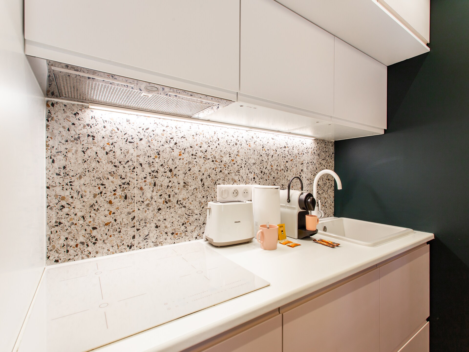 Stijlvol 2-slaapkamerappartement in levendig Sainte-Marguerite, Parijs - foto 8