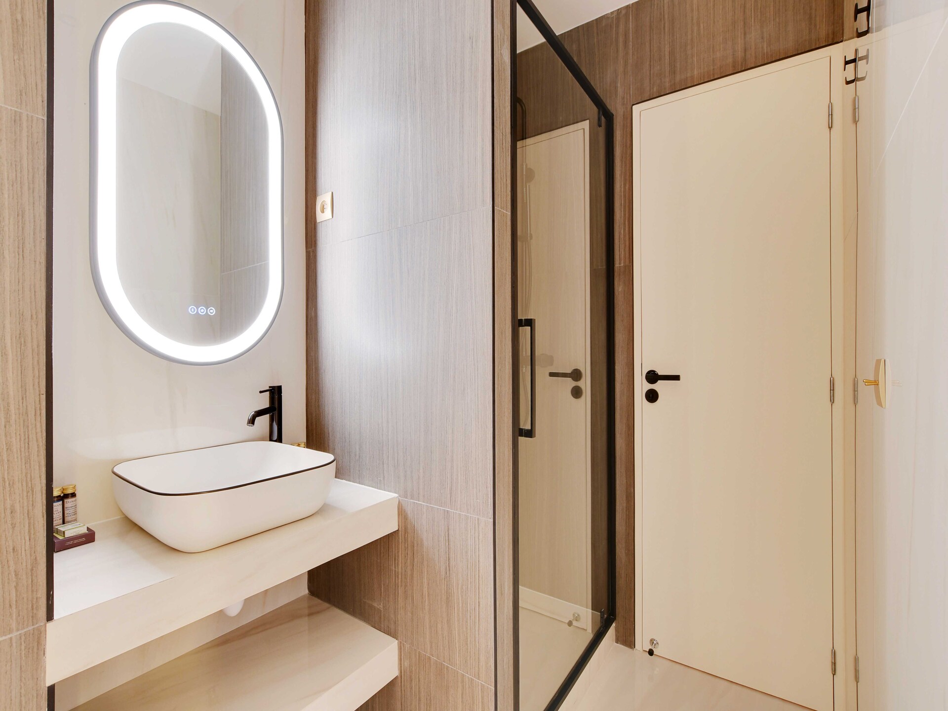 Design appartement in Parijs: 4 minuten van metro Maubert Mutualité - foto 12