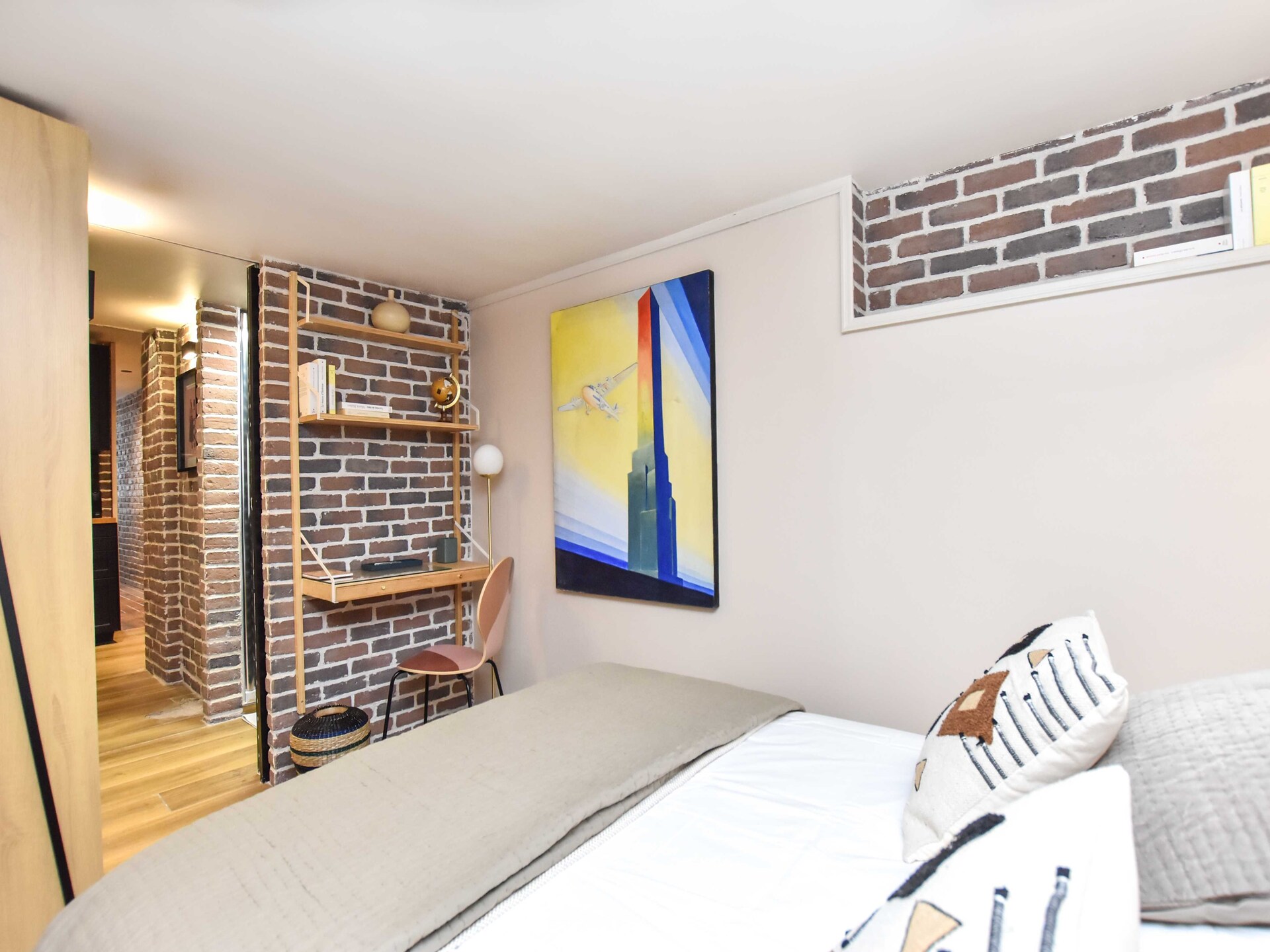 Licht appartement met 2 slaapkamers in de bruisende wijk Arts et Métiers - foto 13